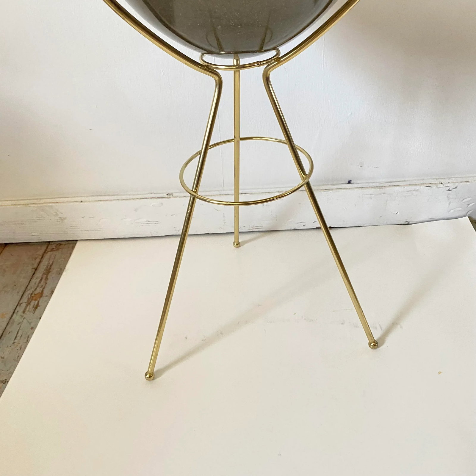 Mid Century Modern Bullet Planter Atomic Smoke Gray Metallic Gold Fleck Brass Tone Plant Stand - 9