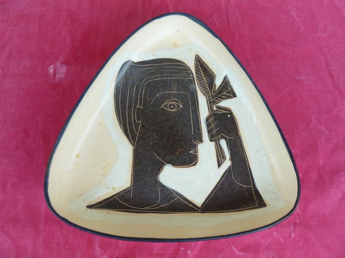 1960s Vintage Philippe Lambercy Studio Pottery Tri-Corner Dish - 6