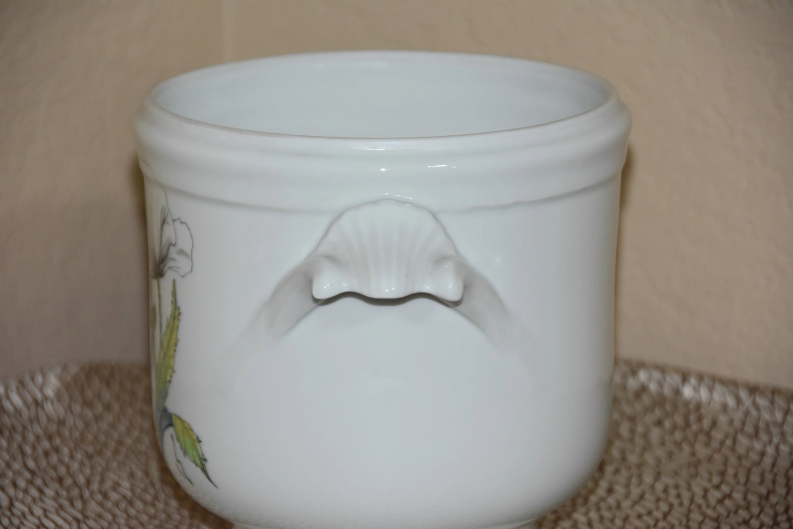 1900s French Limoges Hand Painted Cachepot - 9