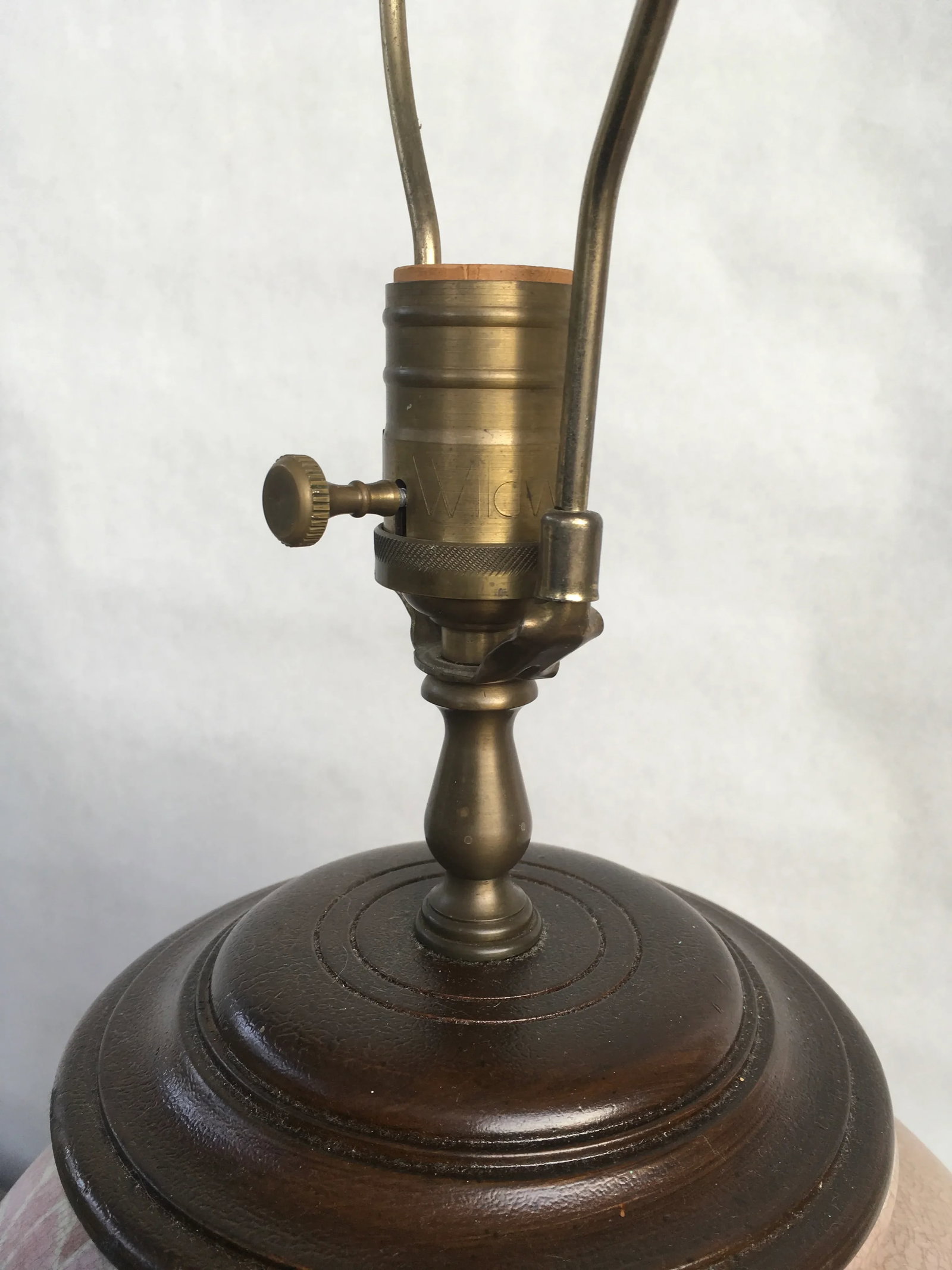 Late 20th Century Vintage Wildwood Table Lamp - 6