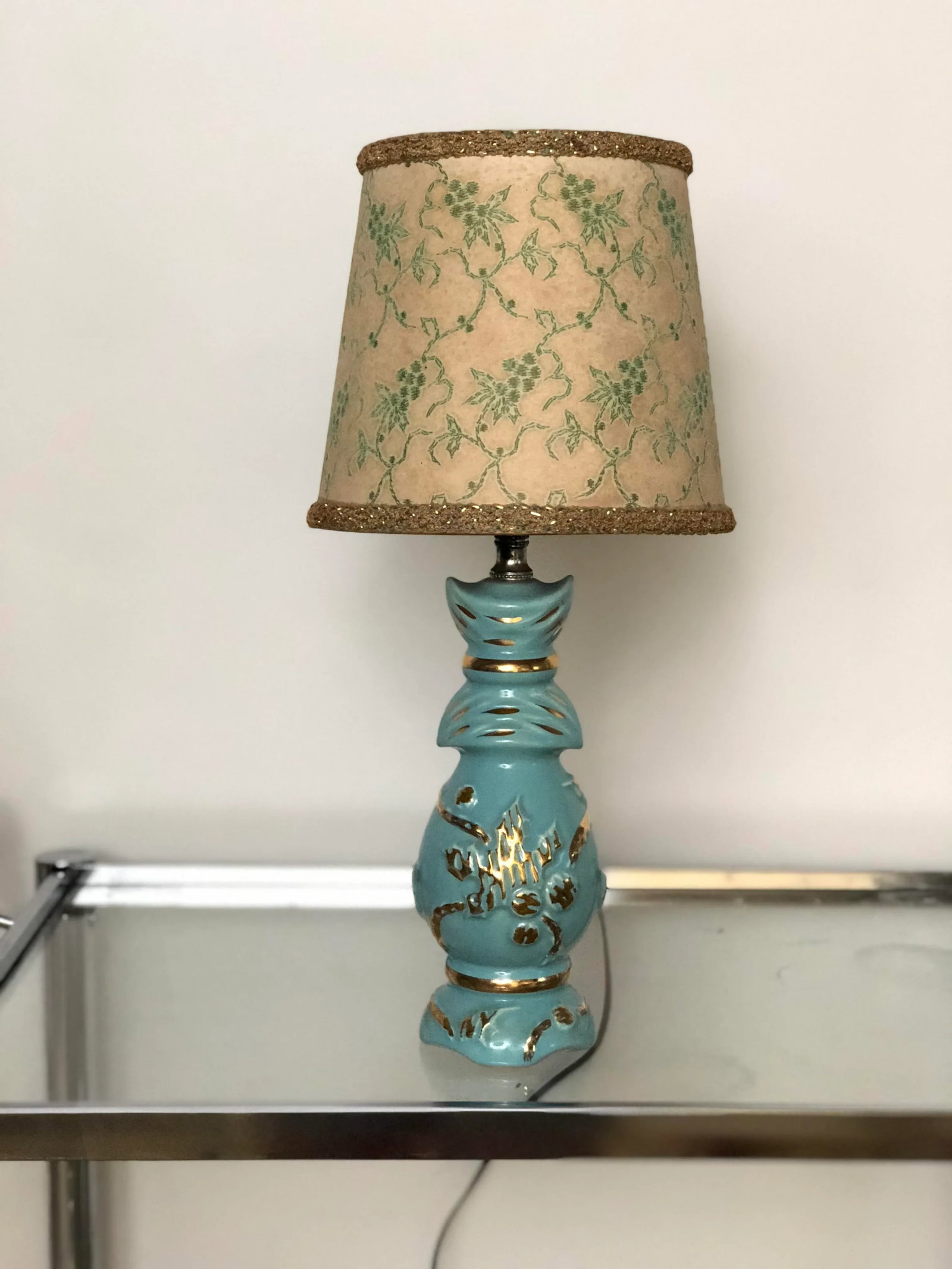 Mid Century Turquoise and Gold Table Lamp With Original Floral Shade - 8
