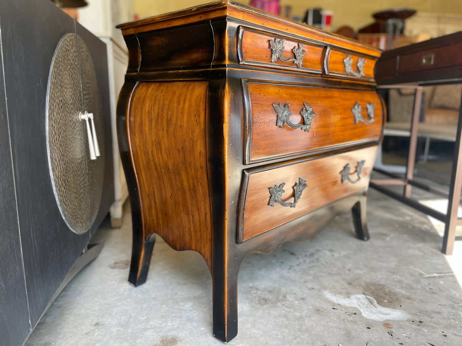 Theodore Alexander Chateau Du Vallois French Provincial Louis XV Bombay Chest Commode - 2