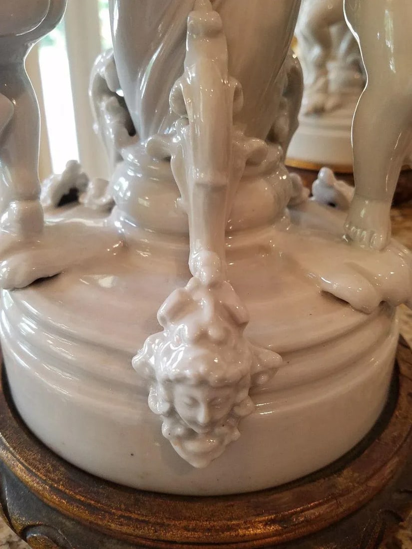 1980s Vintage Blanc De Chine Putti Lamps - A Pair - 6
