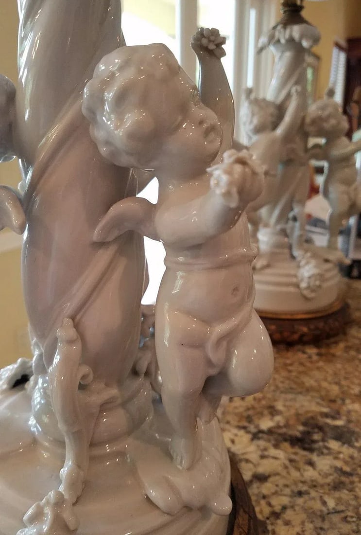 1980s Vintage Blanc De Chine Putti Lamps - A Pair - 8