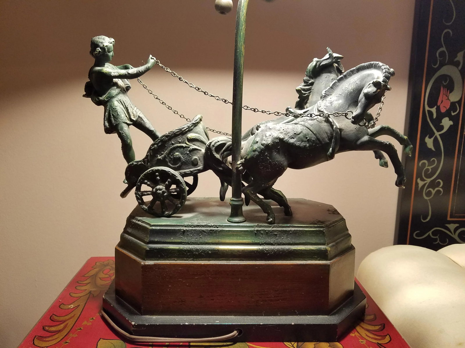 French Empire Style Neoclassical Roman Gladiator in Chariot Tole Lamp - 10