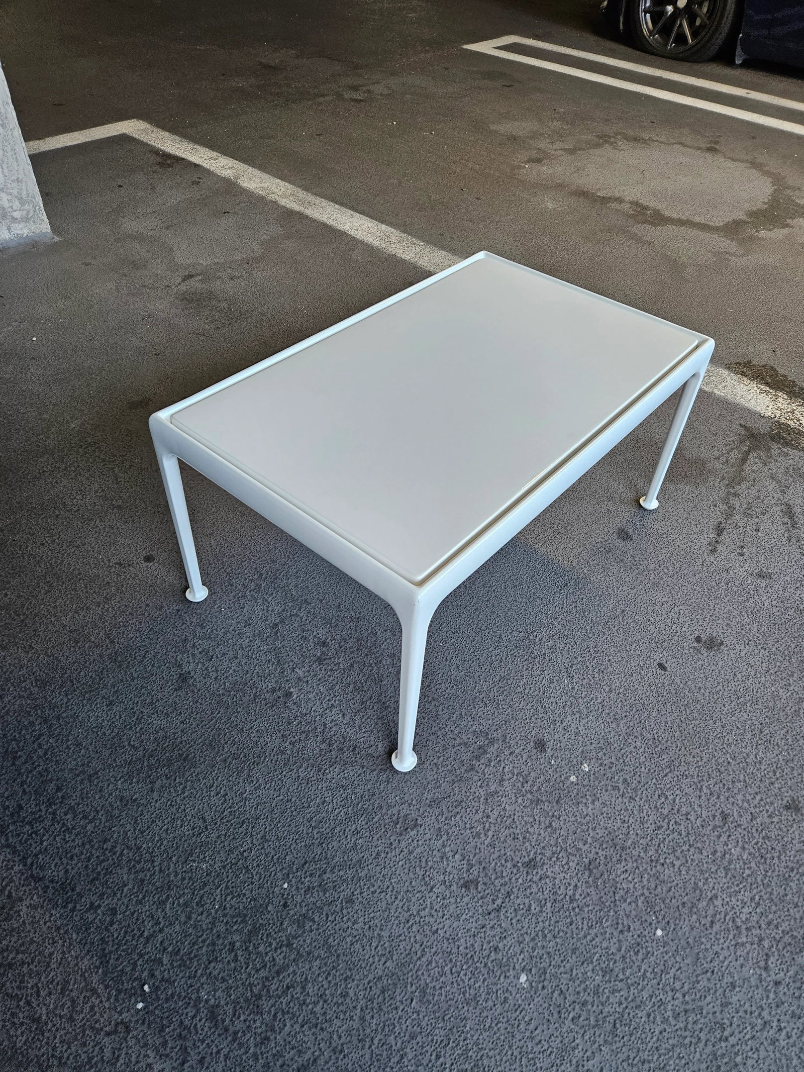Diminutive Knoll Richard Schulz Coffee Table - 3
