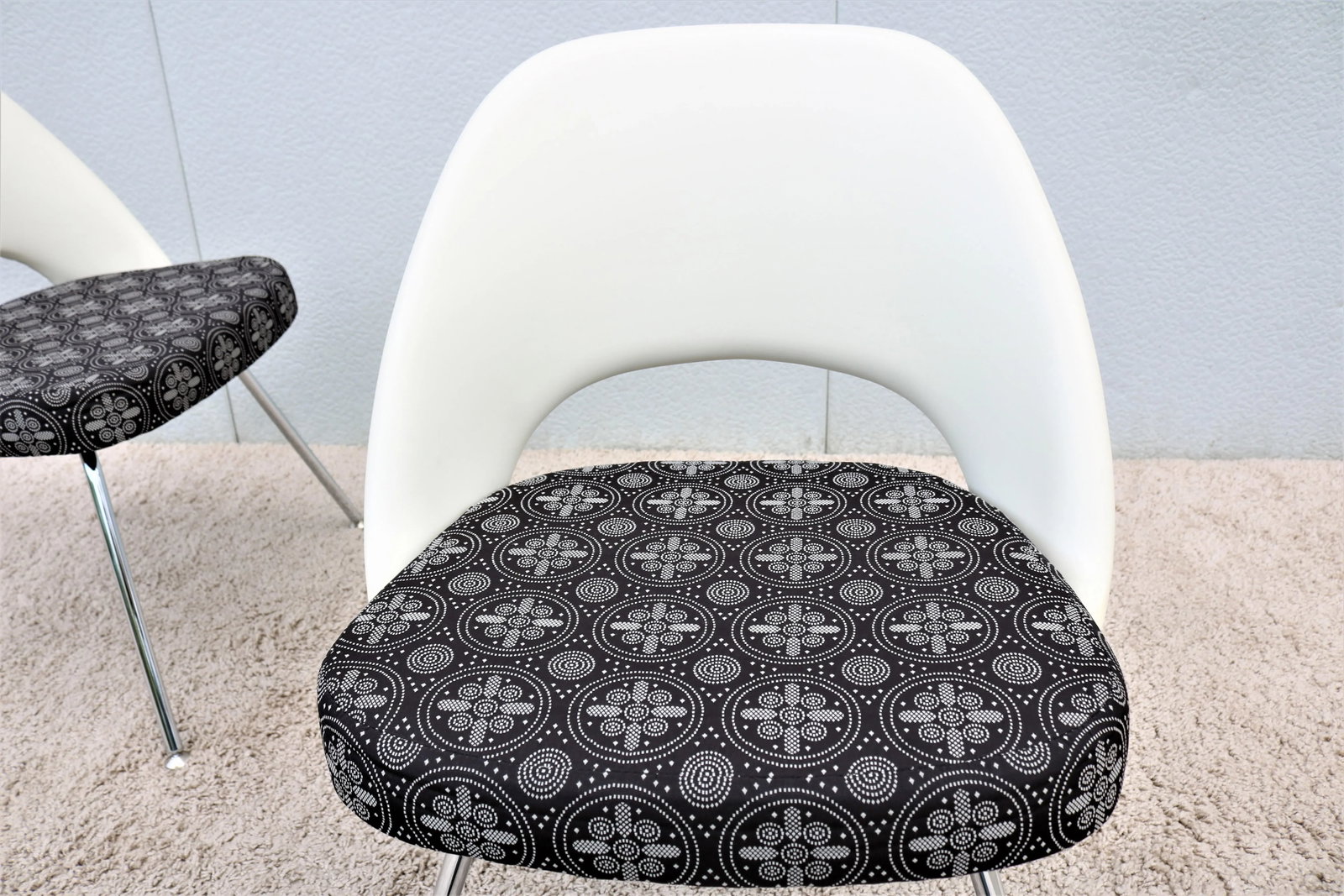 Mid-Century Modern Eero Saarinen for Knoll Executive Armless Chairs - a Pair - 11