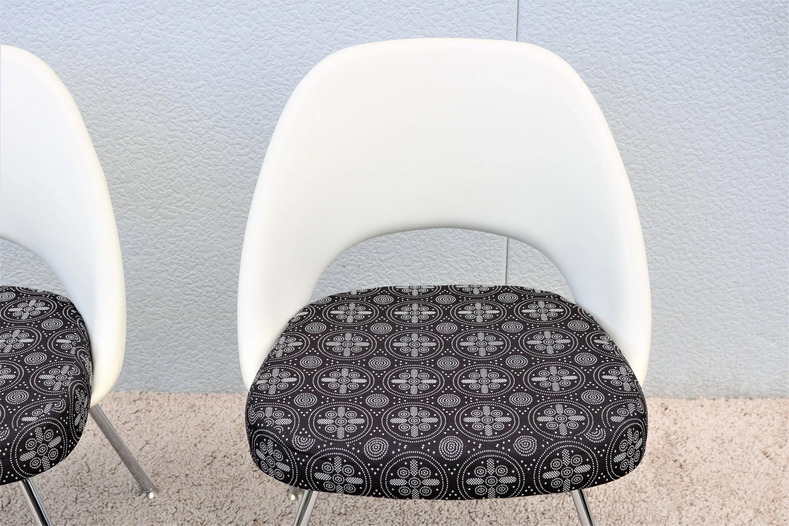 Mid-Century Modern Eero Saarinen for Knoll Executive Armless Chairs - a Pair - 5