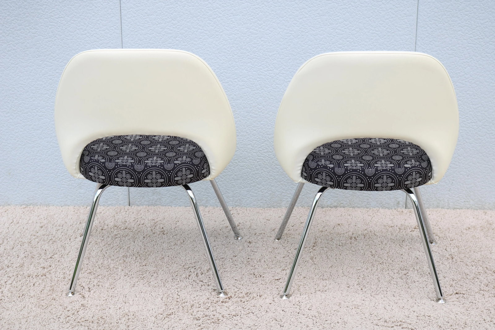 Mid-Century Modern Eero Saarinen for Knoll Executive Armless Chairs - a Pair - 8