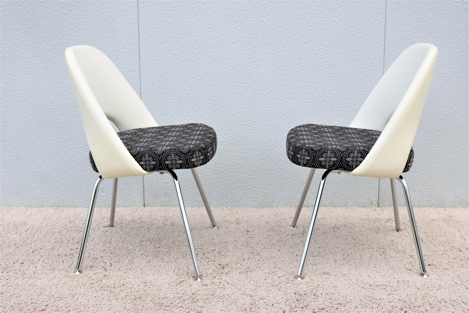Mid-Century Modern Eero Saarinen for Knoll Executive Armless Chairs - a Pair - 9
