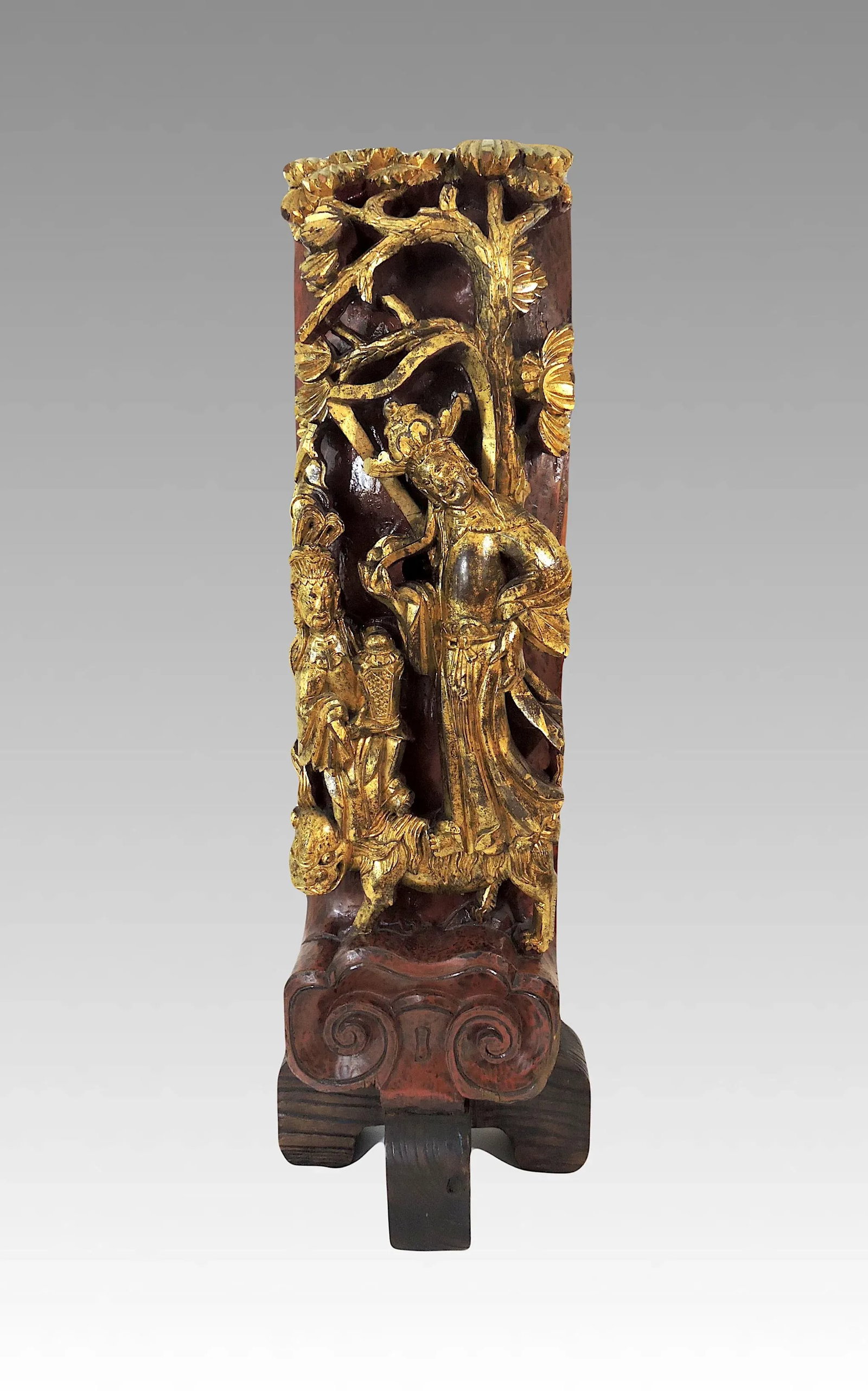 Large Antique Chinese Gold (Gilt) Wood Temple Segment / Sculpture or Figure of Guanyin (Kwan Yin) - 7