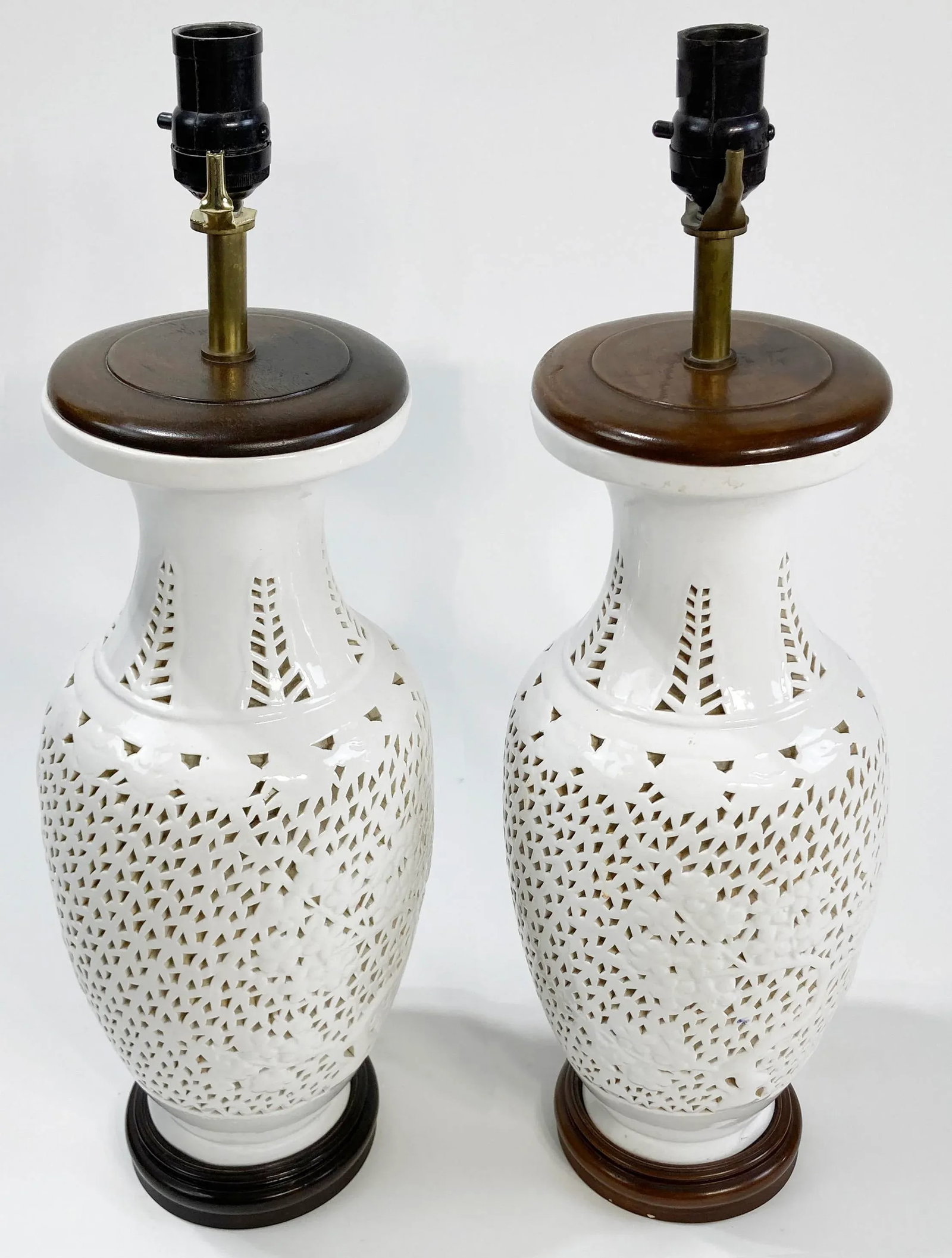 Vintage Reticulated Blanc De Chine Table Lamps, a Pair - 3