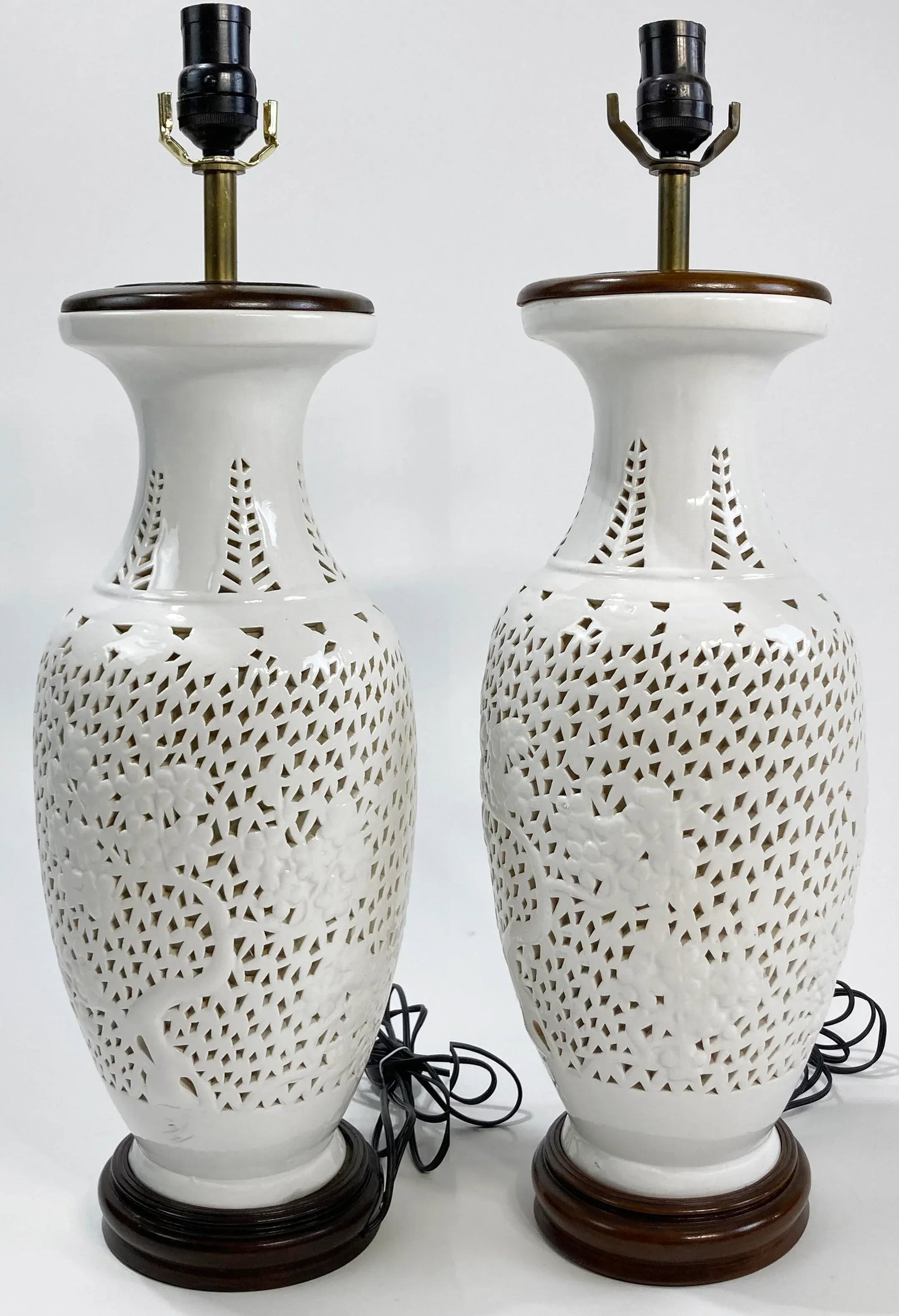Vintage Reticulated Blanc De Chine Table Lamps, a Pair - 4