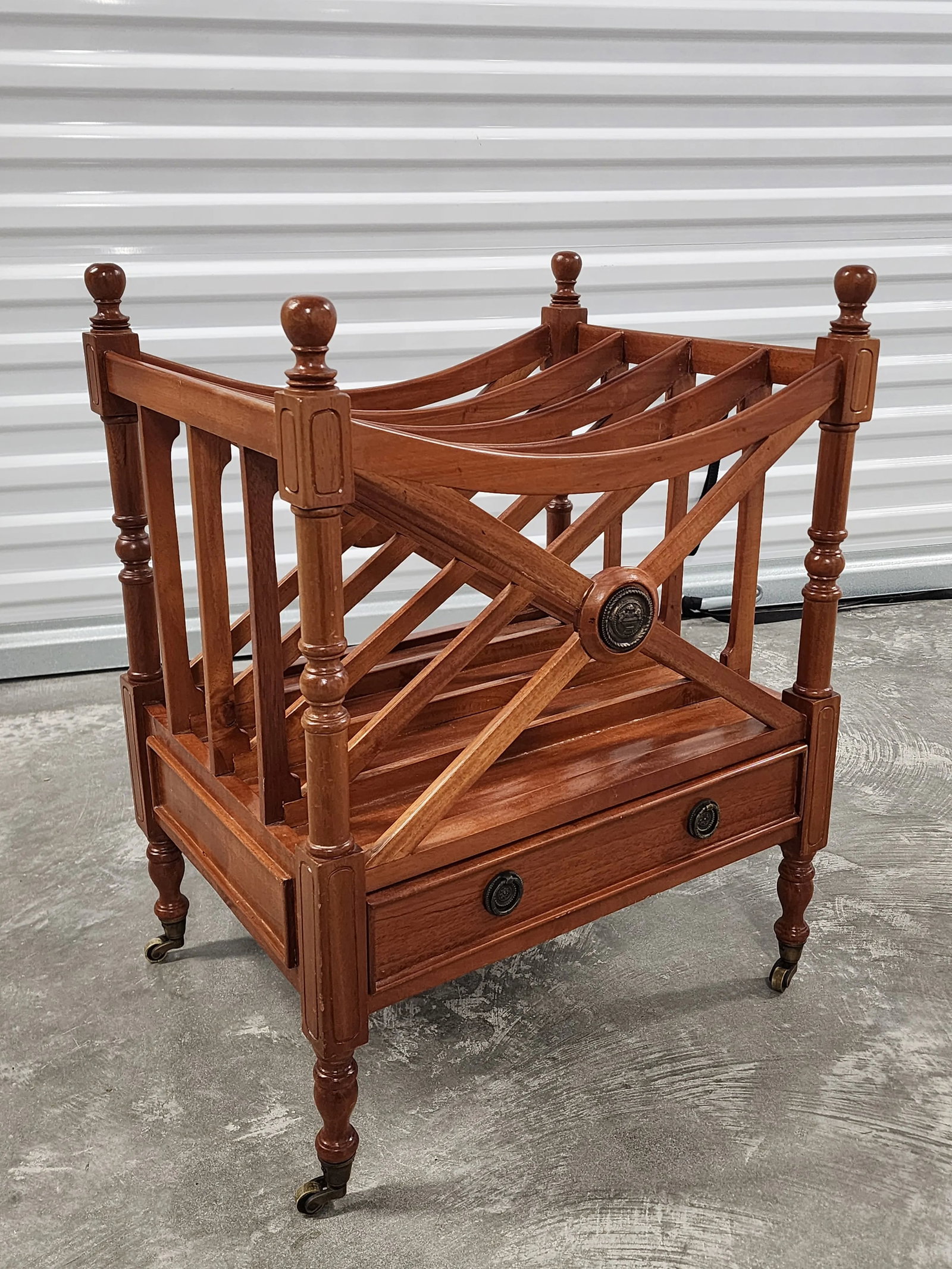 Jansen Canterbury Magazine Rack - 2