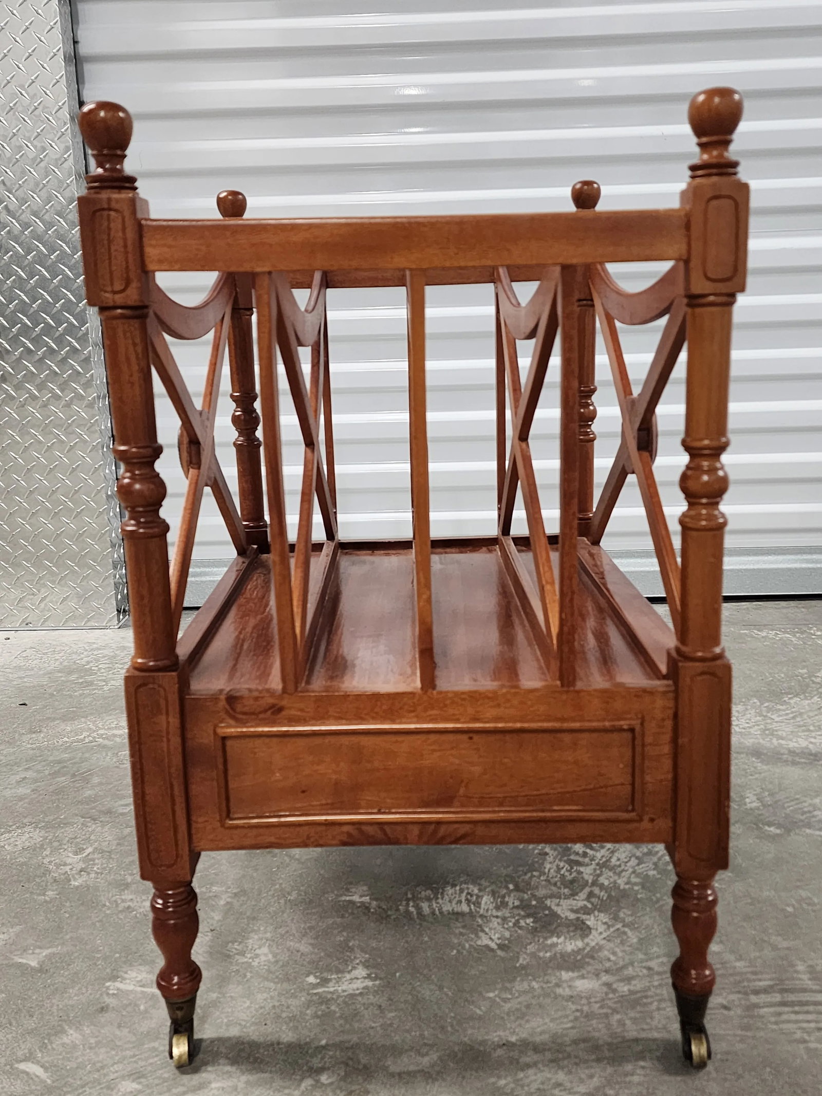 Jansen Canterbury Magazine Rack - 4