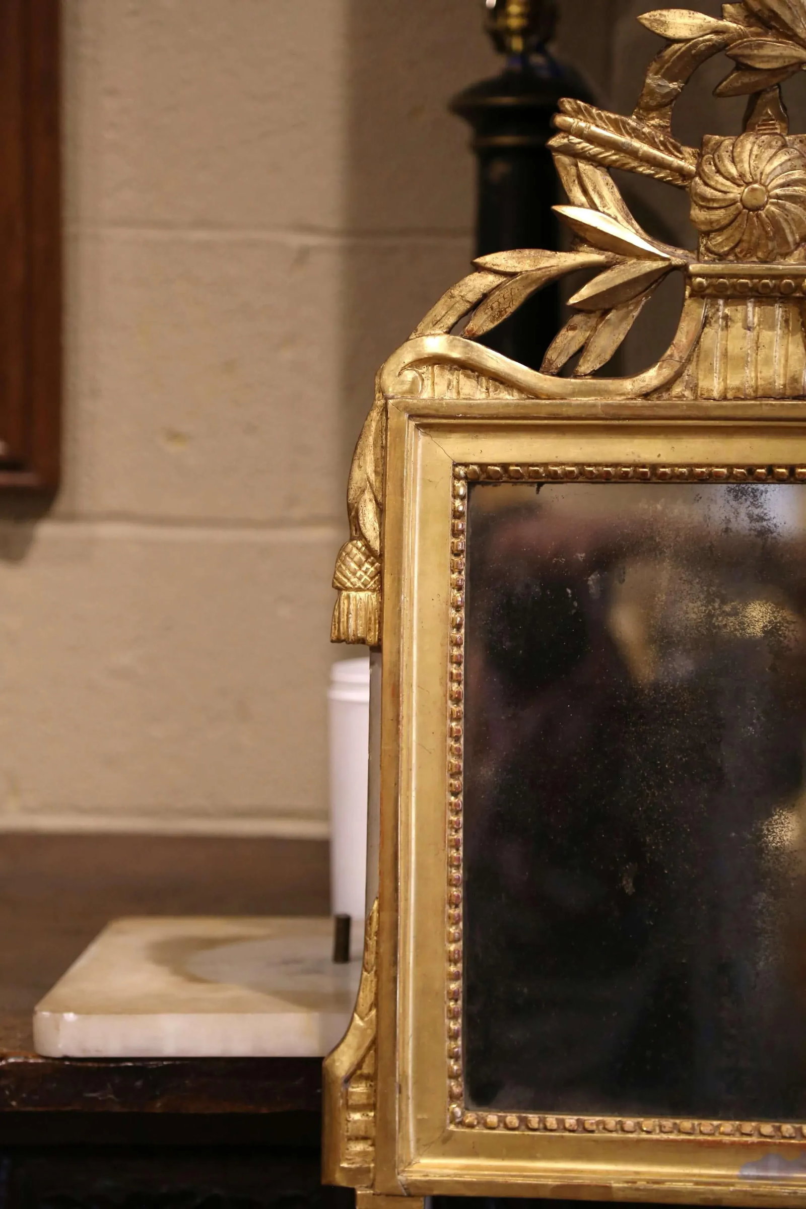 18th Century French Louis XVI Carved Giltwood Wall Mirror From Provence - 3