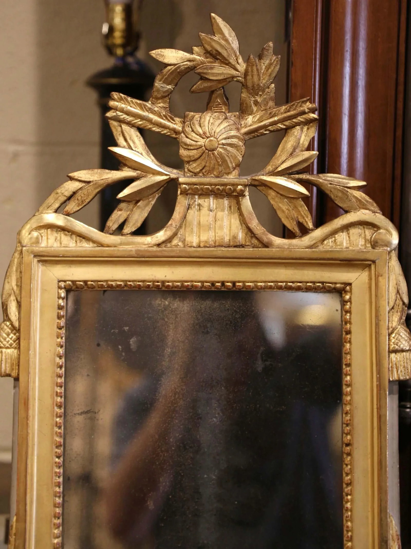 18th Century French Louis XVI Carved Giltwood Wall Mirror From Provence - 4