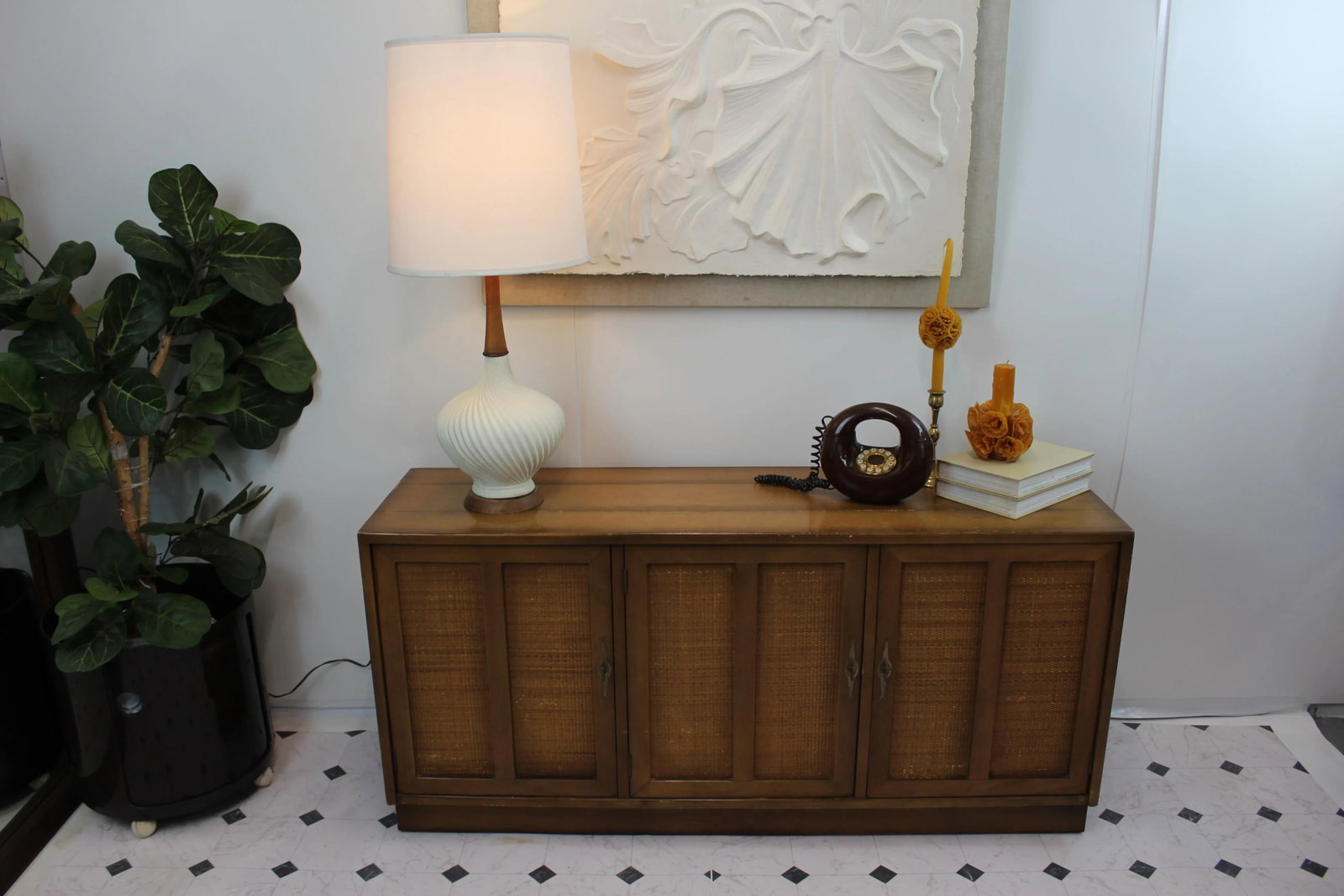 Mid Century Modern Credenza by American of Martinsville - 3
