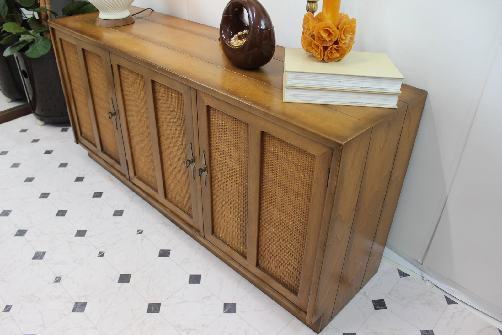 Mid Century Modern Credenza by American of Martinsville - 5