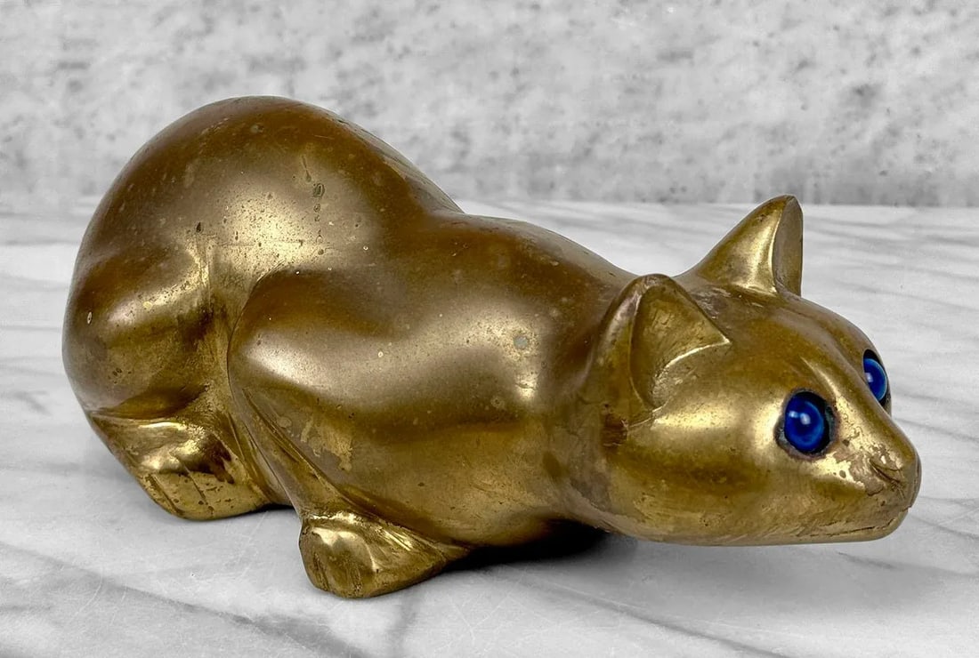 Vintage 11" Traditional Brass Crouching Blue Eye Cat Sculpture - 3