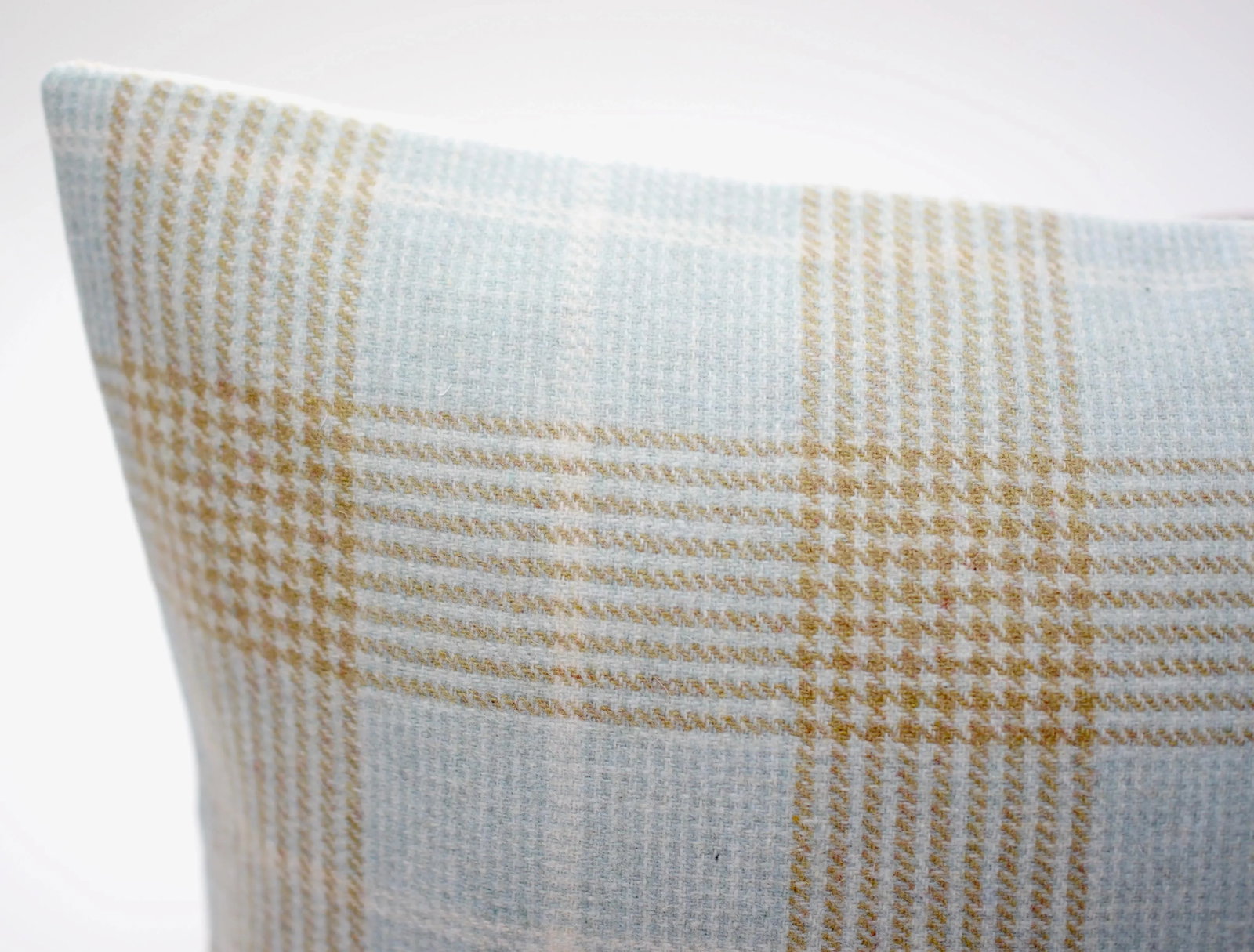 Jacques Bouvet Et Cie "Twinh Peaks" 20" X 12" Wool Pillow - 3