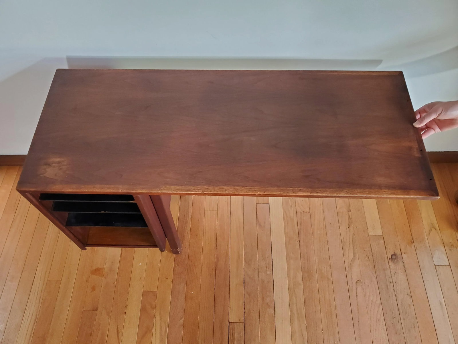 Mid-Century Modern Walnut Floating Desk by Jens Risom - 5