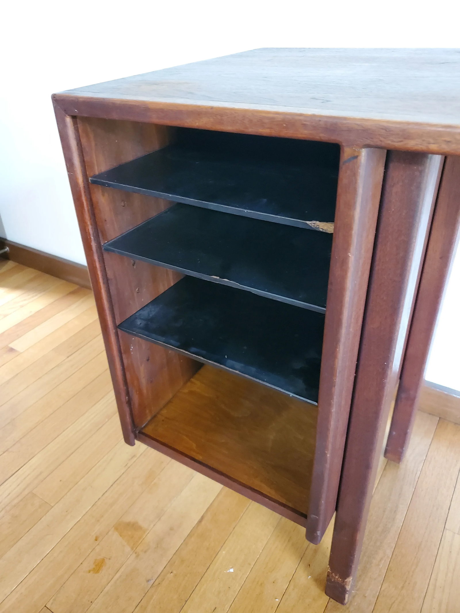 Mid-Century Modern Walnut Floating Desk by Jens Risom - 6