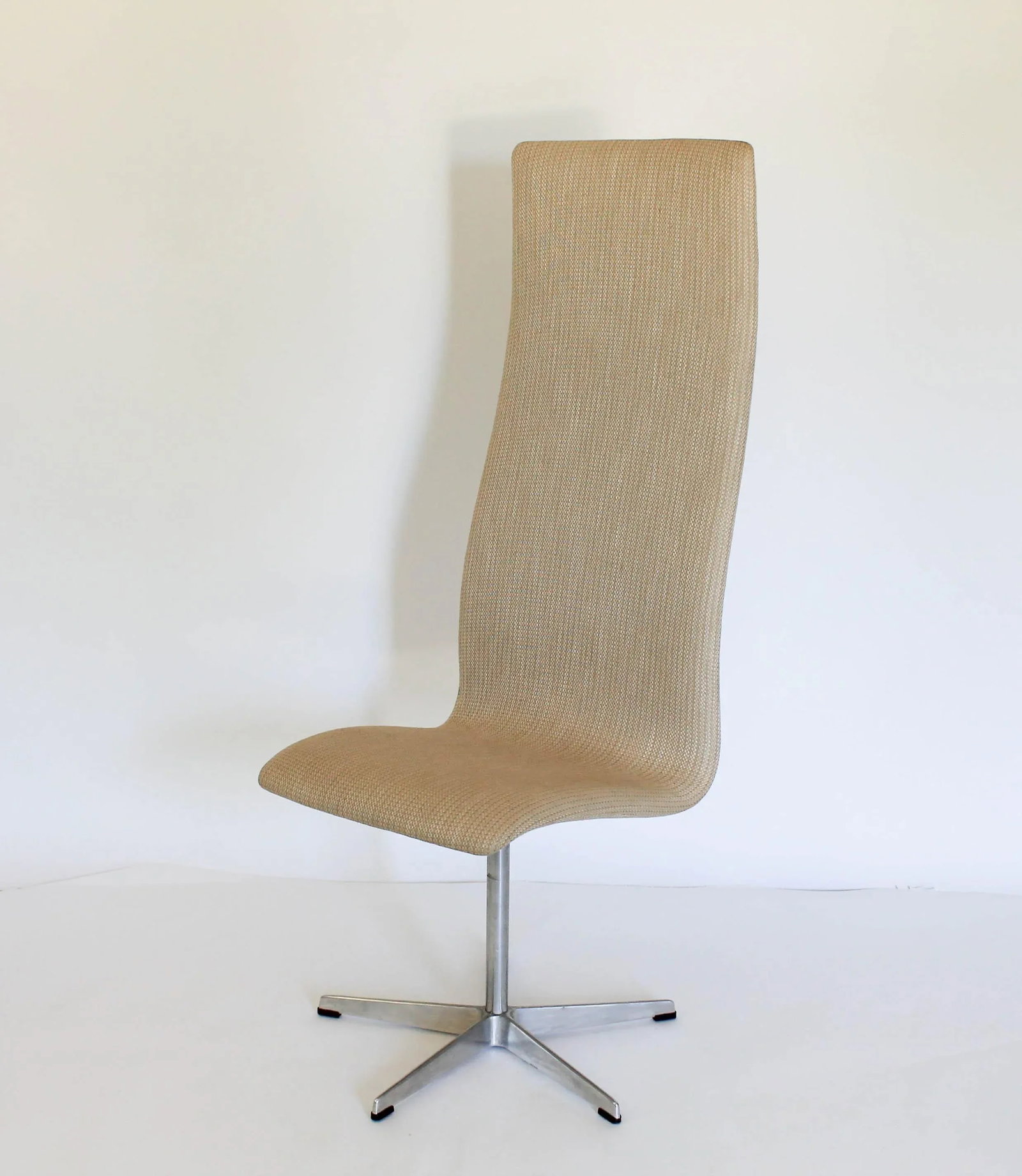 Oxford High Back Swivel Chair by Fritz Hansen - 10