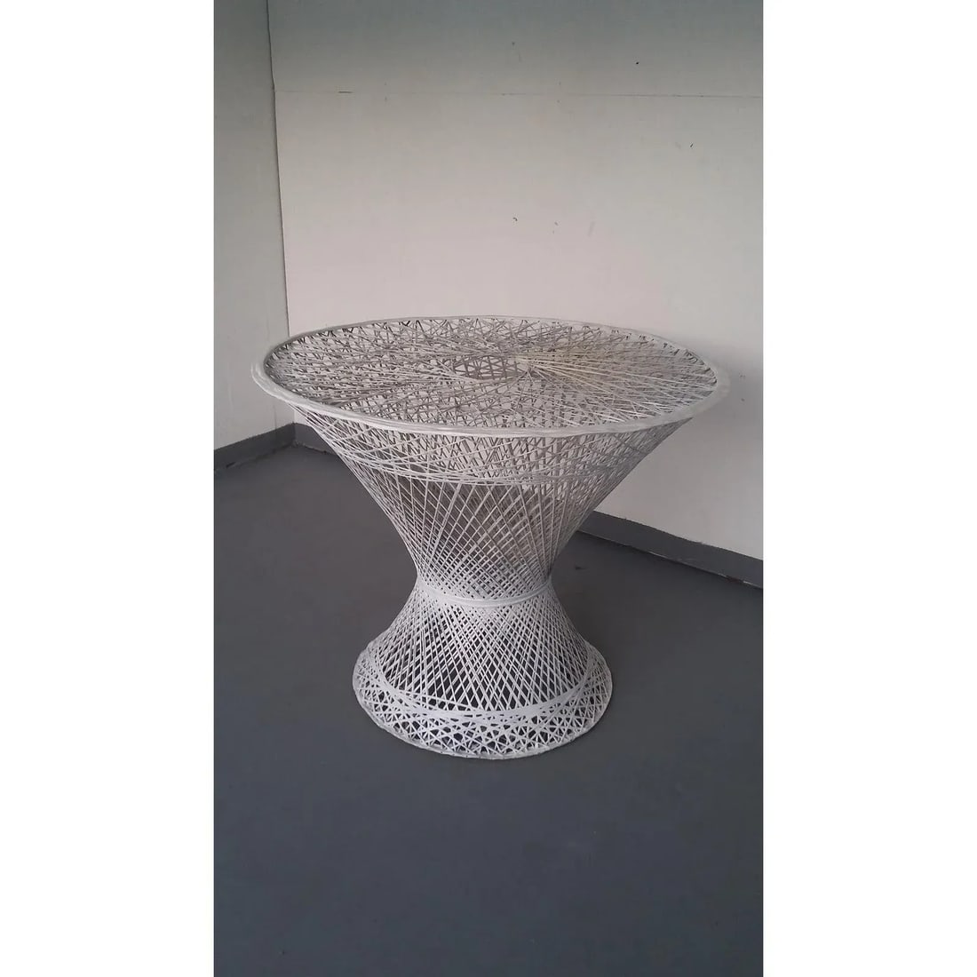 Russel Woodard Spun Fiberglass Patio Table Base - 6