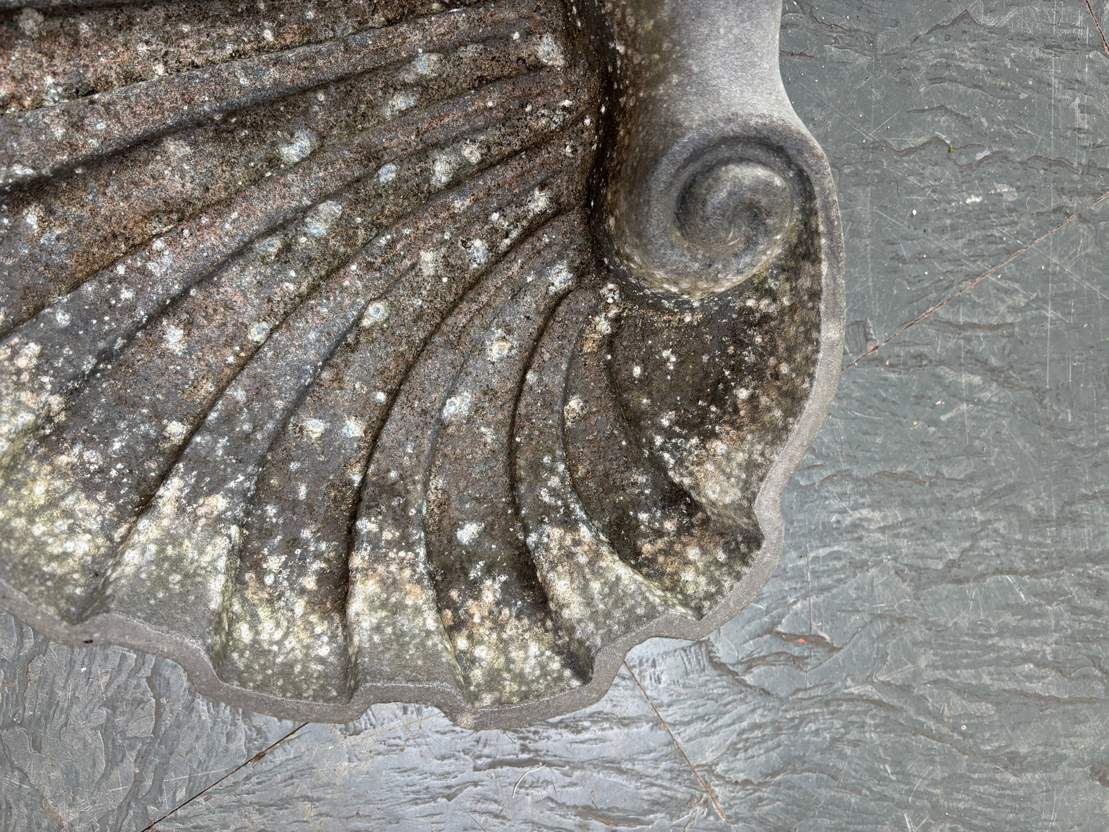Vintage Cast Aluminum Garden Ornament Bird Bath - 6
