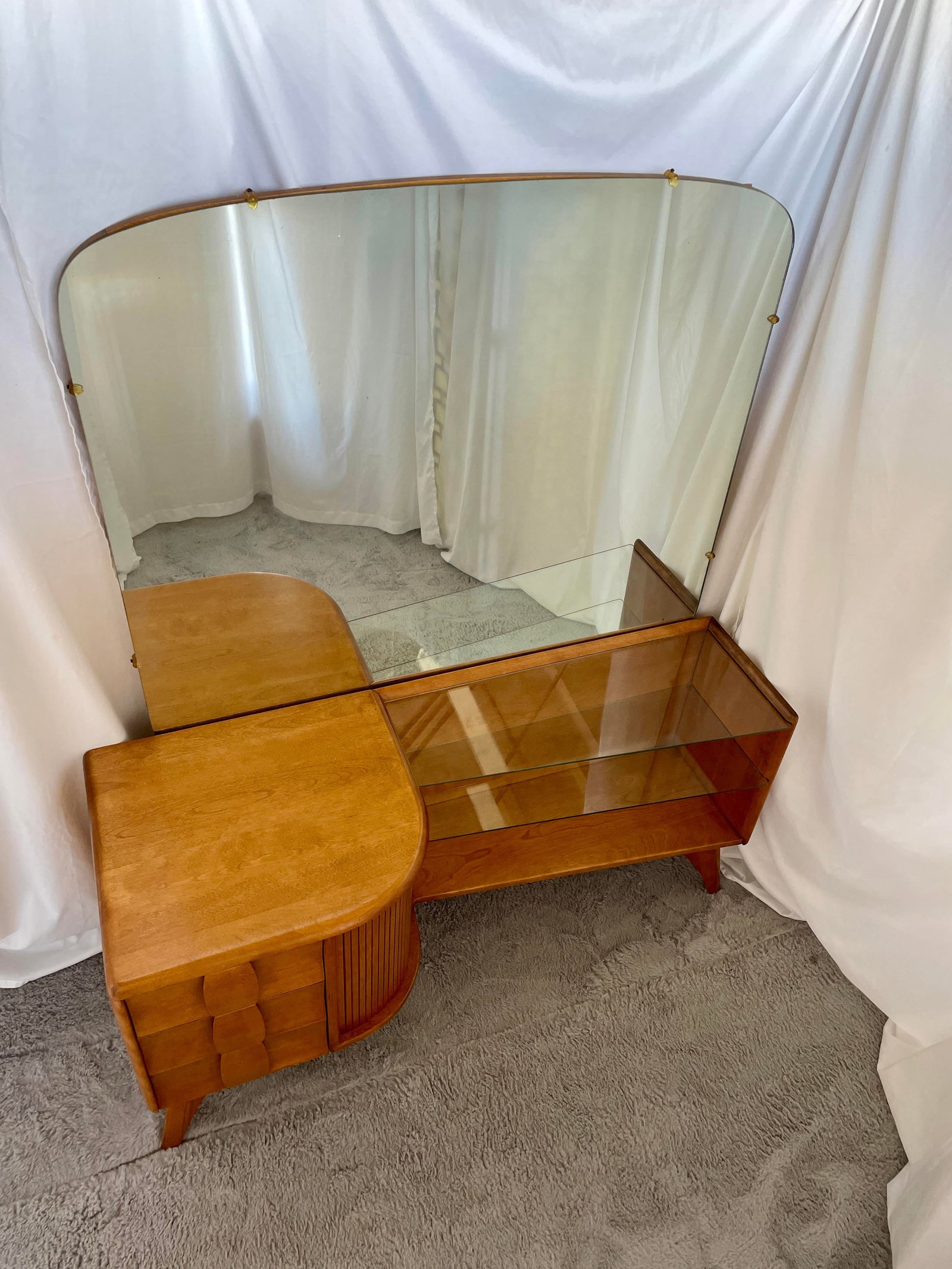 1950s Heywood Wakefield Kohinoor Vanity & Mirror - 2