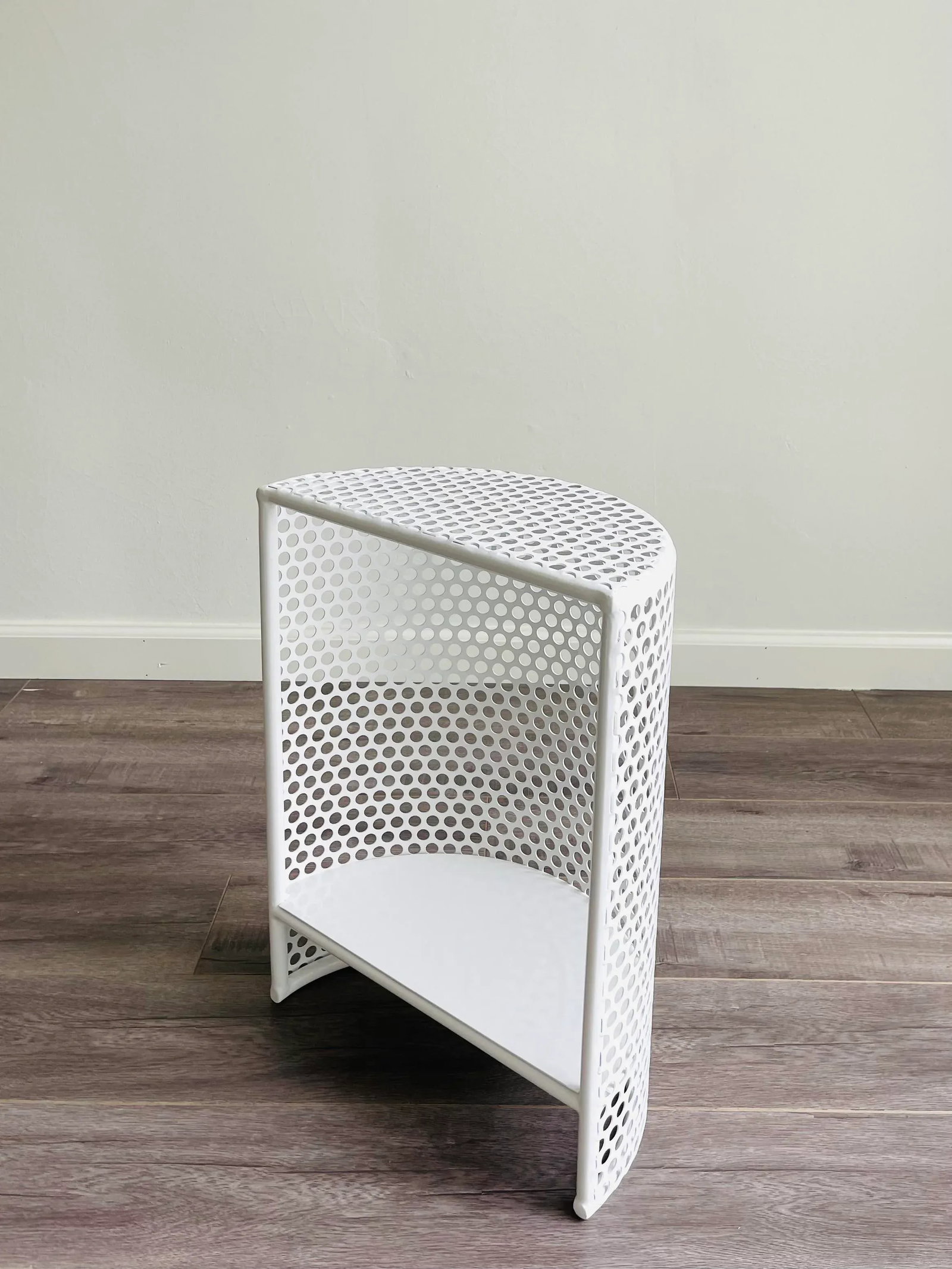Indoor Outdoor Sabin Half-Moon Archipelago Table - 2