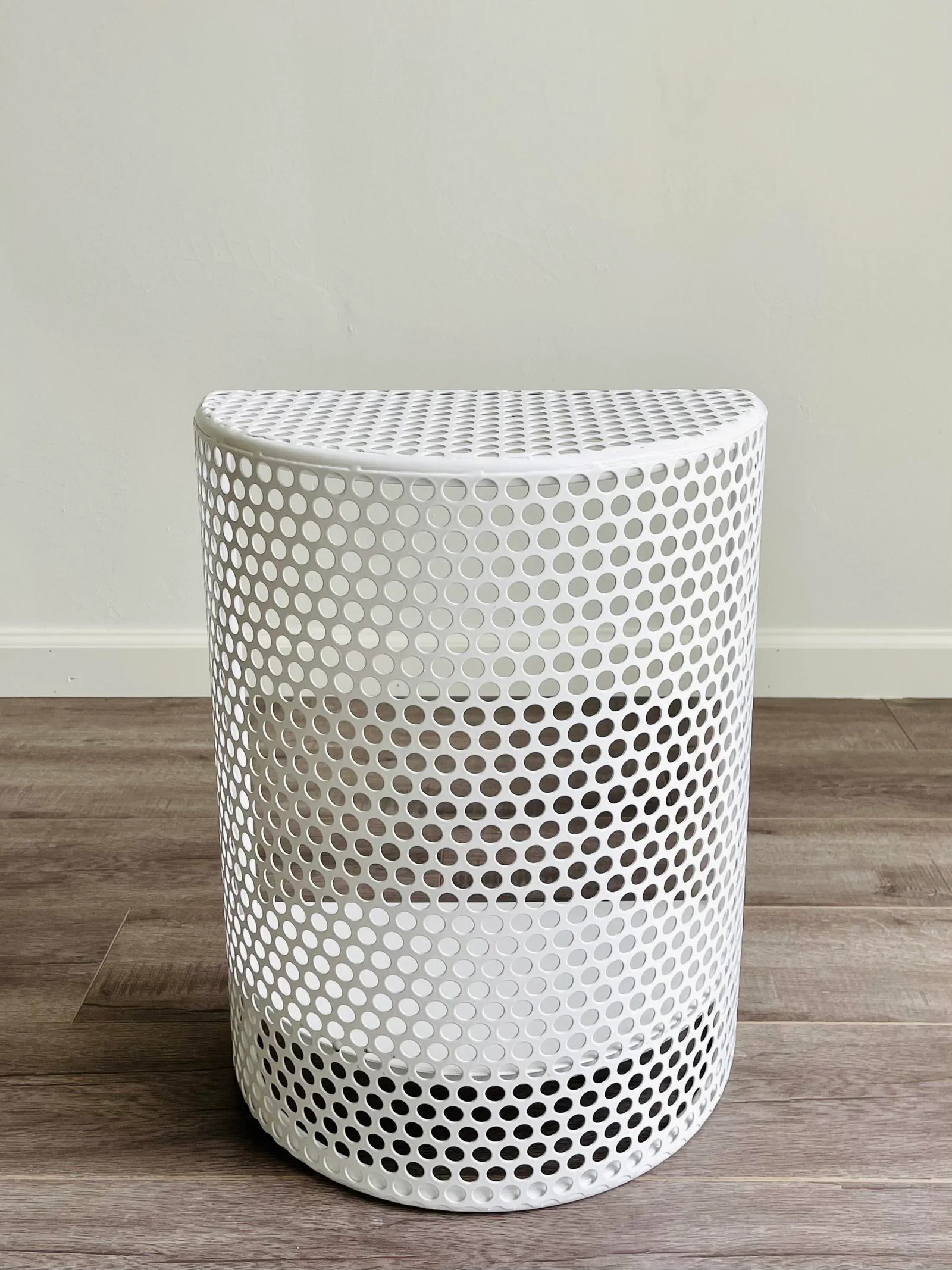 Indoor Outdoor Sabin Half-Moon Archipelago Table - 7