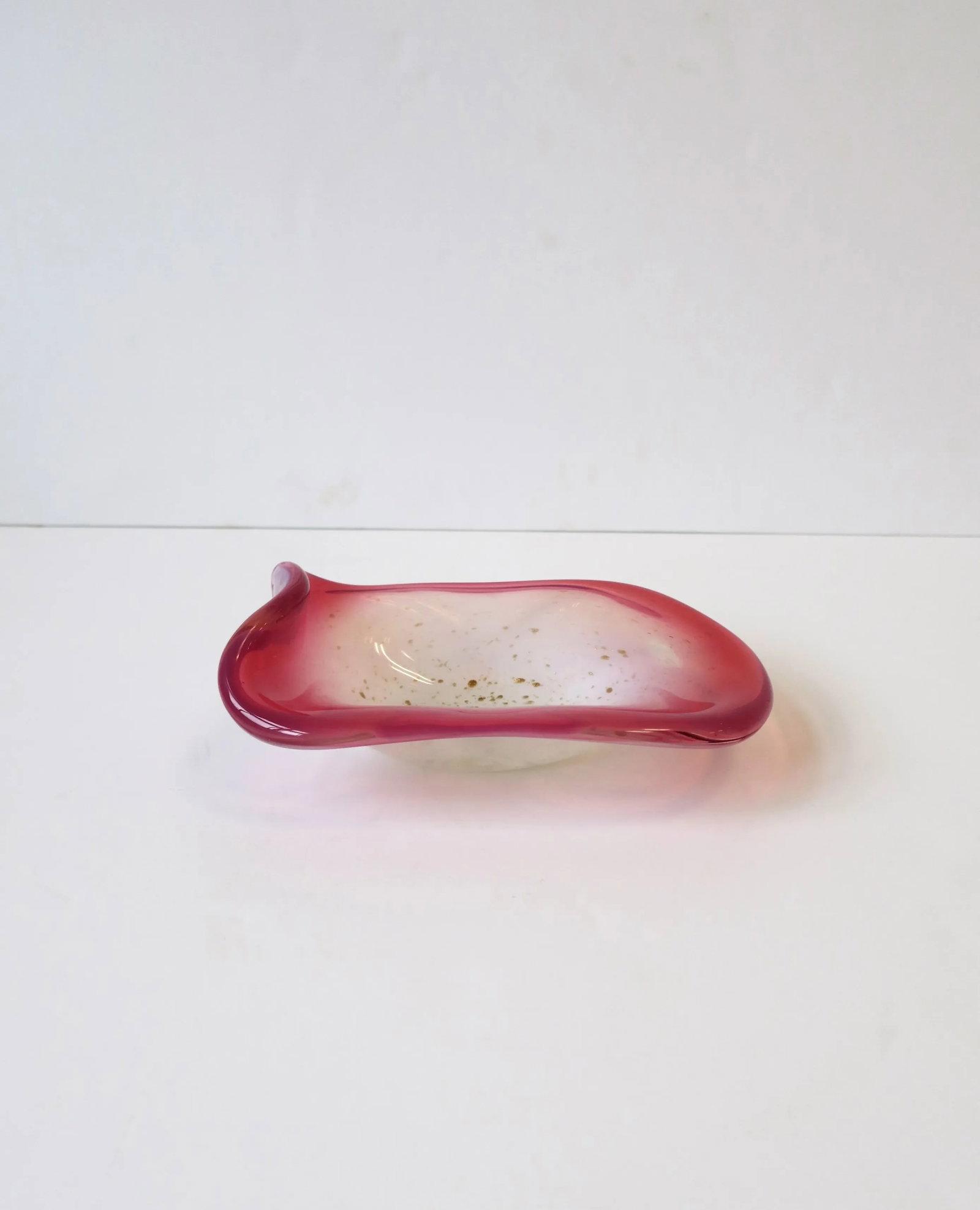 Italian Murano White Opaline, Pink and Gold Art Glass Bowl Attrib. Fratelli Toso Co. - 6