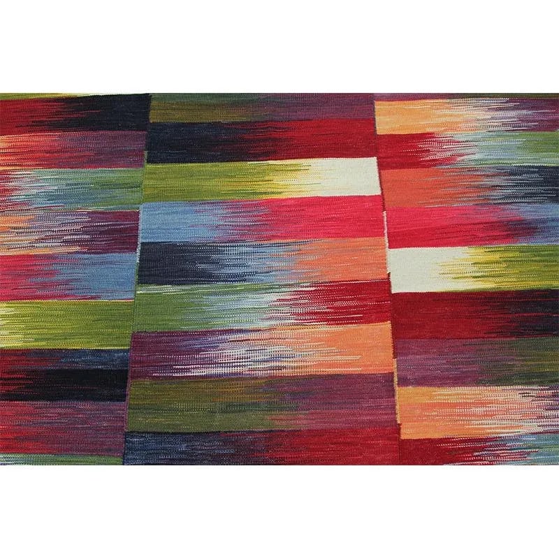 Handwoven Scandinavian Style Persian Kilim Rug 5'1" X 6'5" - 4