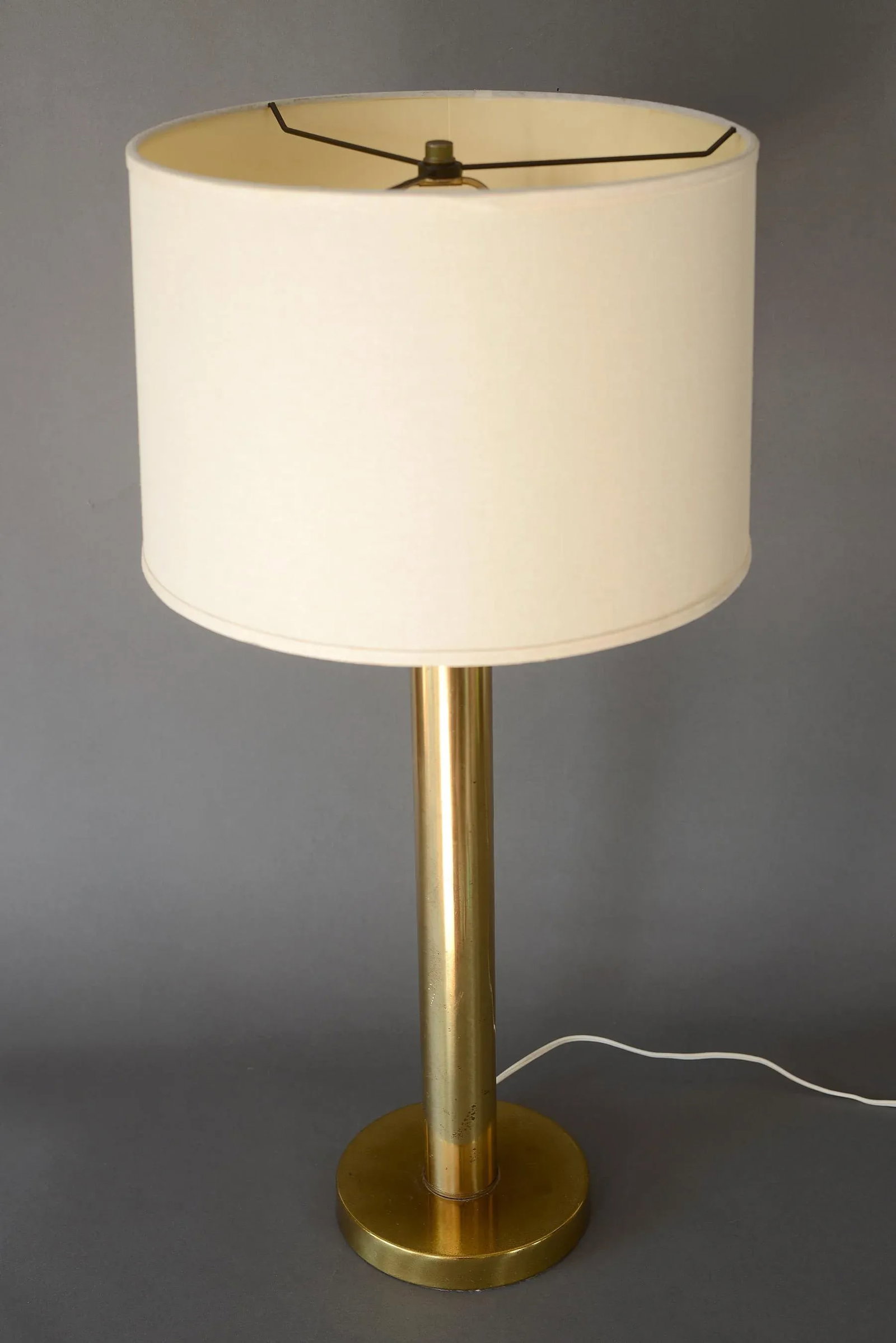 Mid Century Minimalist Cylinder Brass Table Lamp - 4