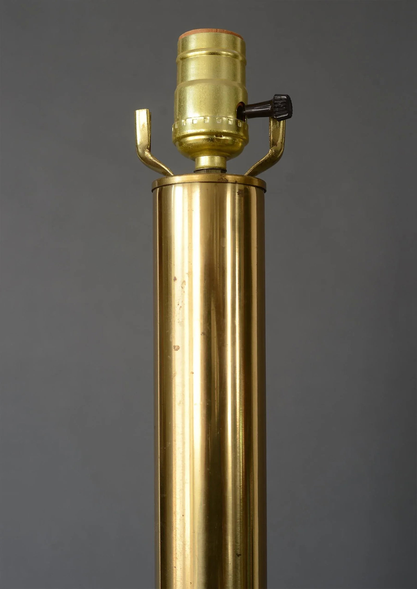 Mid Century Minimalist Cylinder Brass Table Lamp - 5