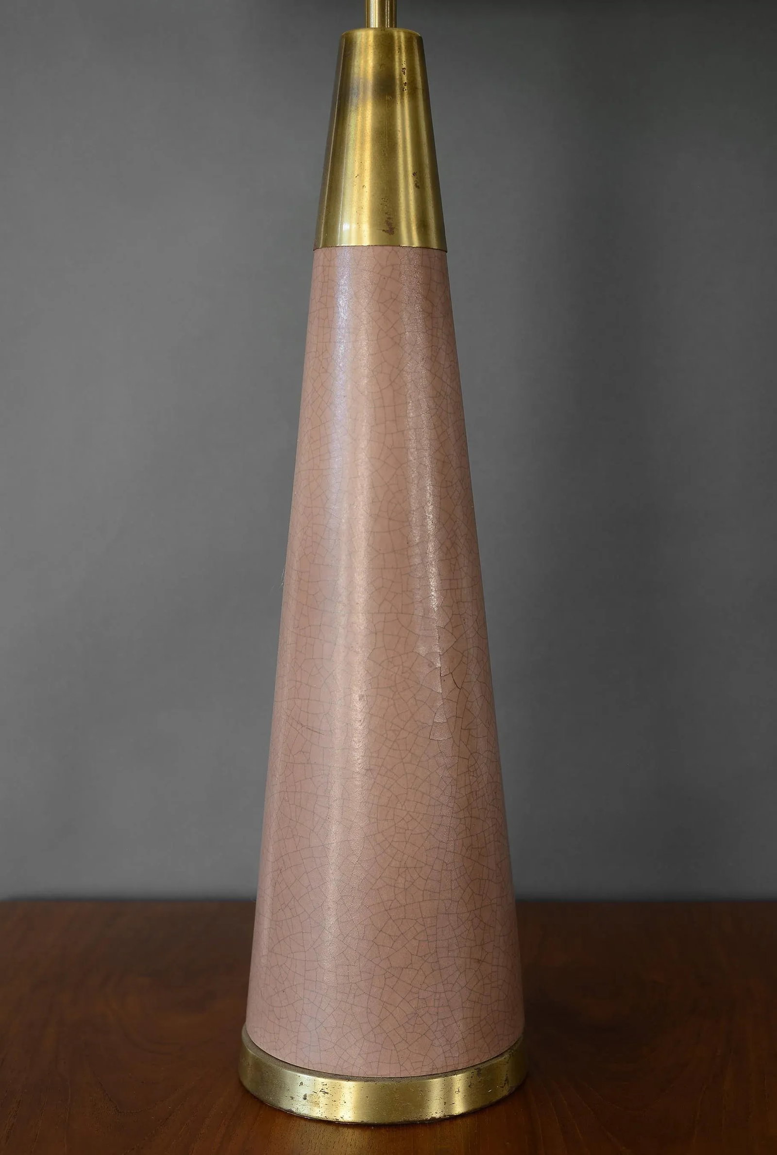 Large 1950s Mid Century Cone-Shaped Crackle Ceramic and Brass Table Lamp - 9