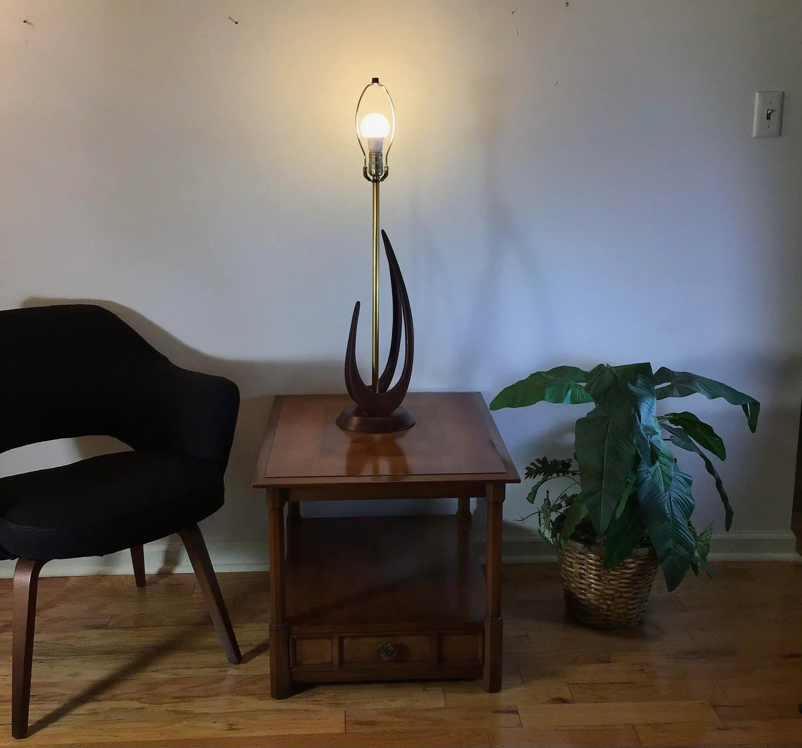 Mid Century Sculptural Walnut Table Lamp Adrian Pearsall Era - 12