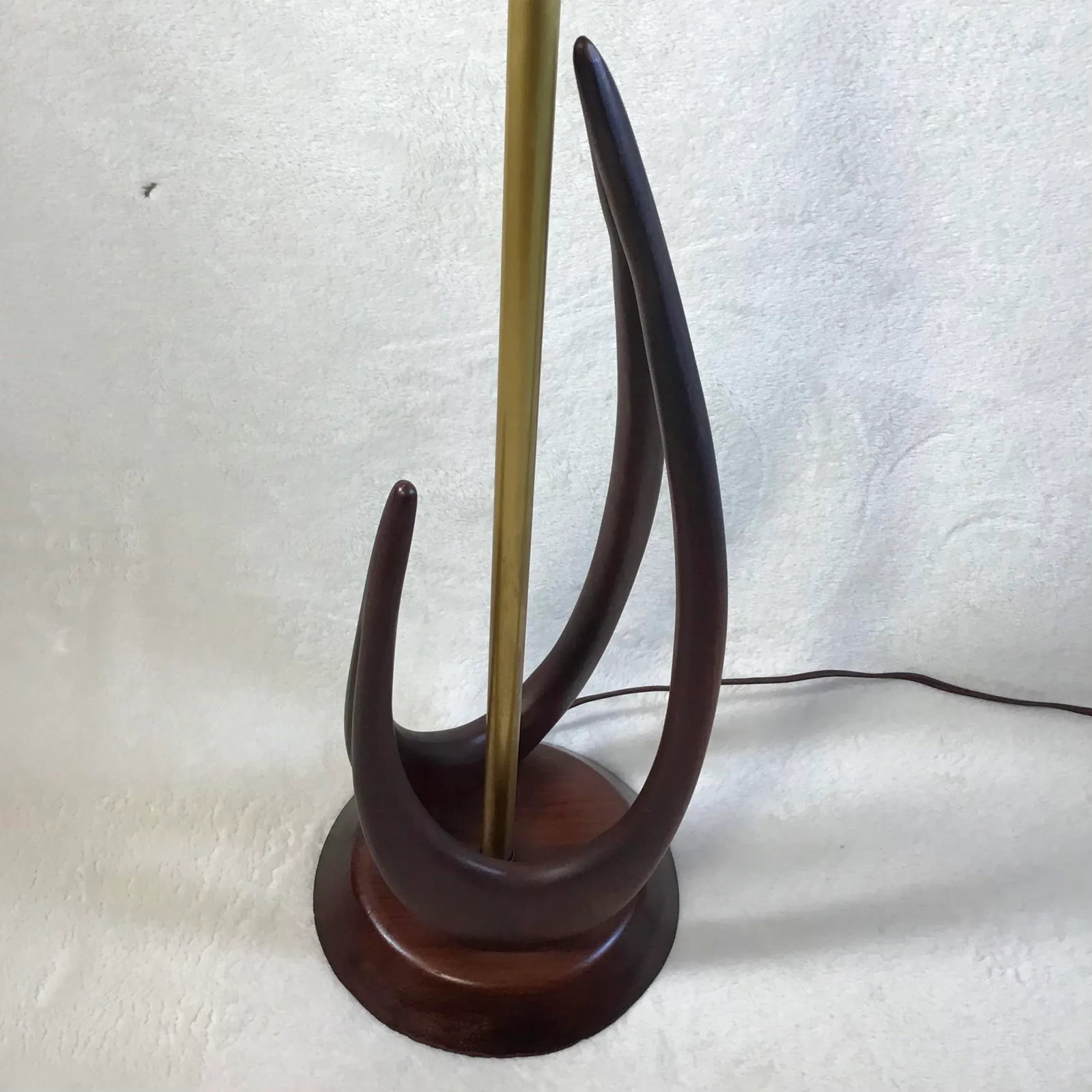 Mid Century Sculptural Walnut Table Lamp Adrian Pearsall Era - 3