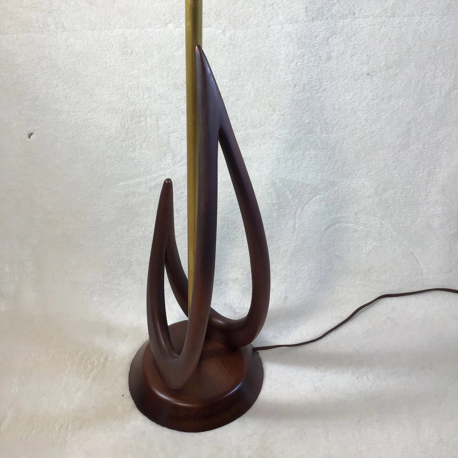 Mid Century Sculptural Walnut Table Lamp Adrian Pearsall Era - 4