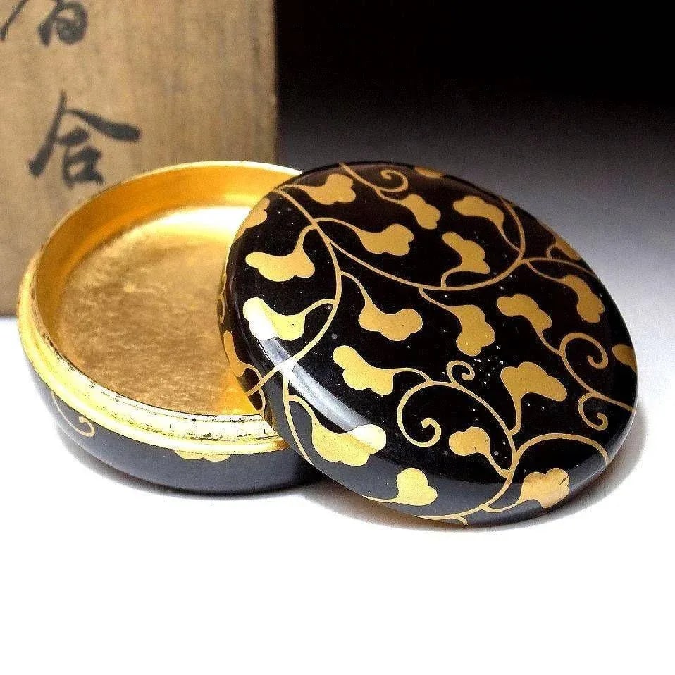 1930s Early 20th Century Japanese Kogo Incense Box Wood Gold Leaf Samurai Makie Lacquer Lidded - 3