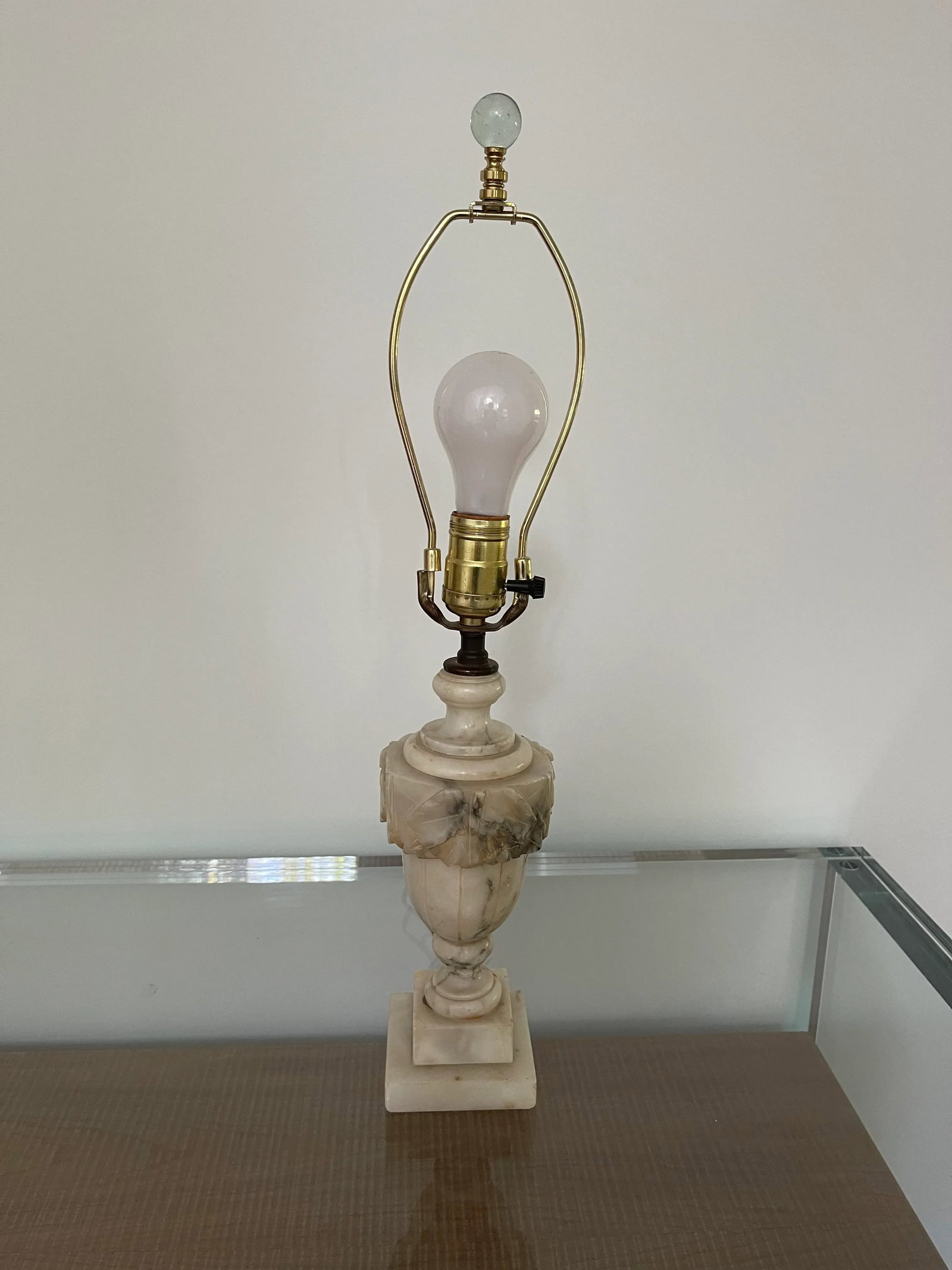 Mid-Century Marble Carved Table Lamp - 4