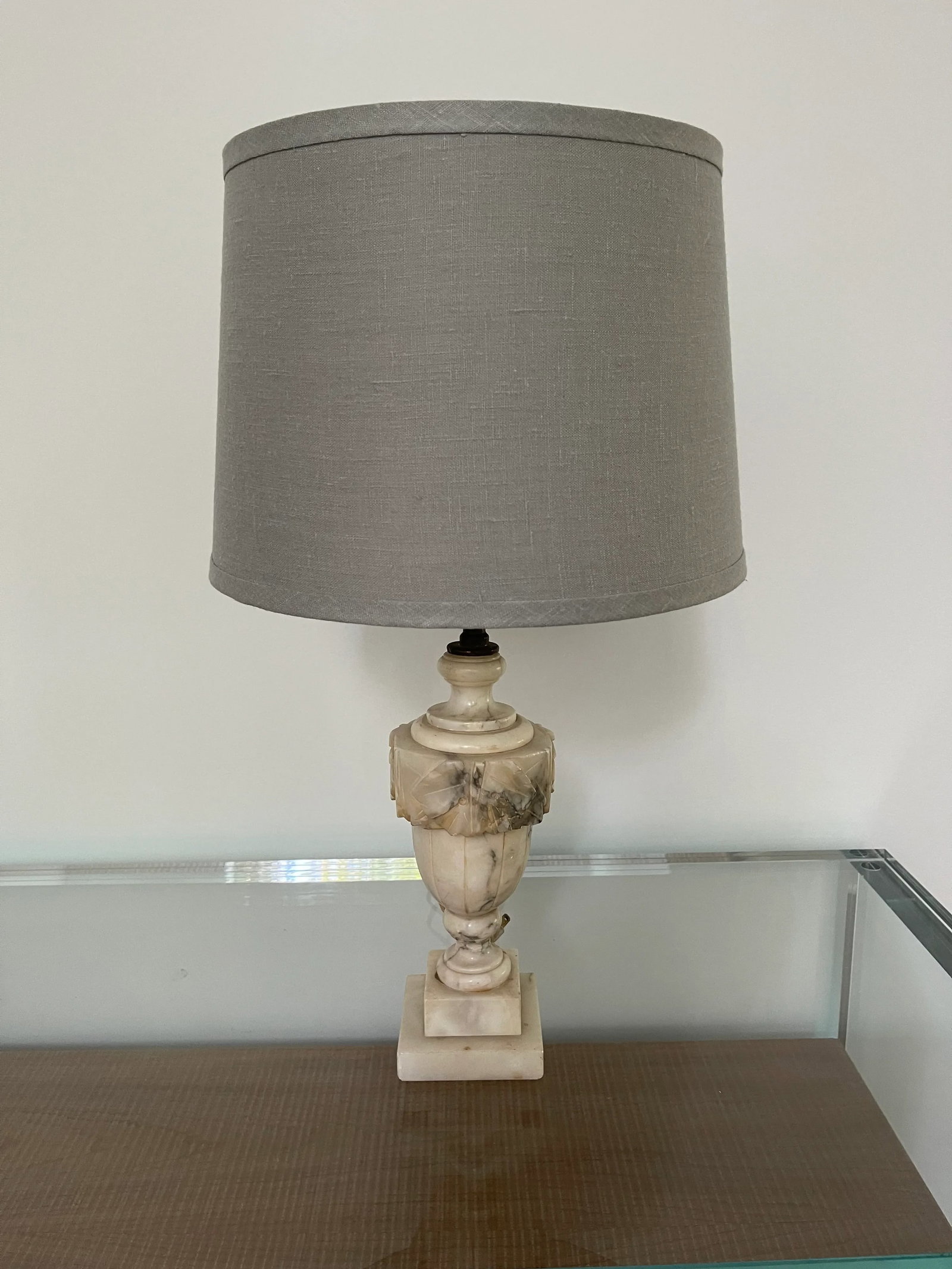 Mid-Century Marble Carved Table Lamp - 7