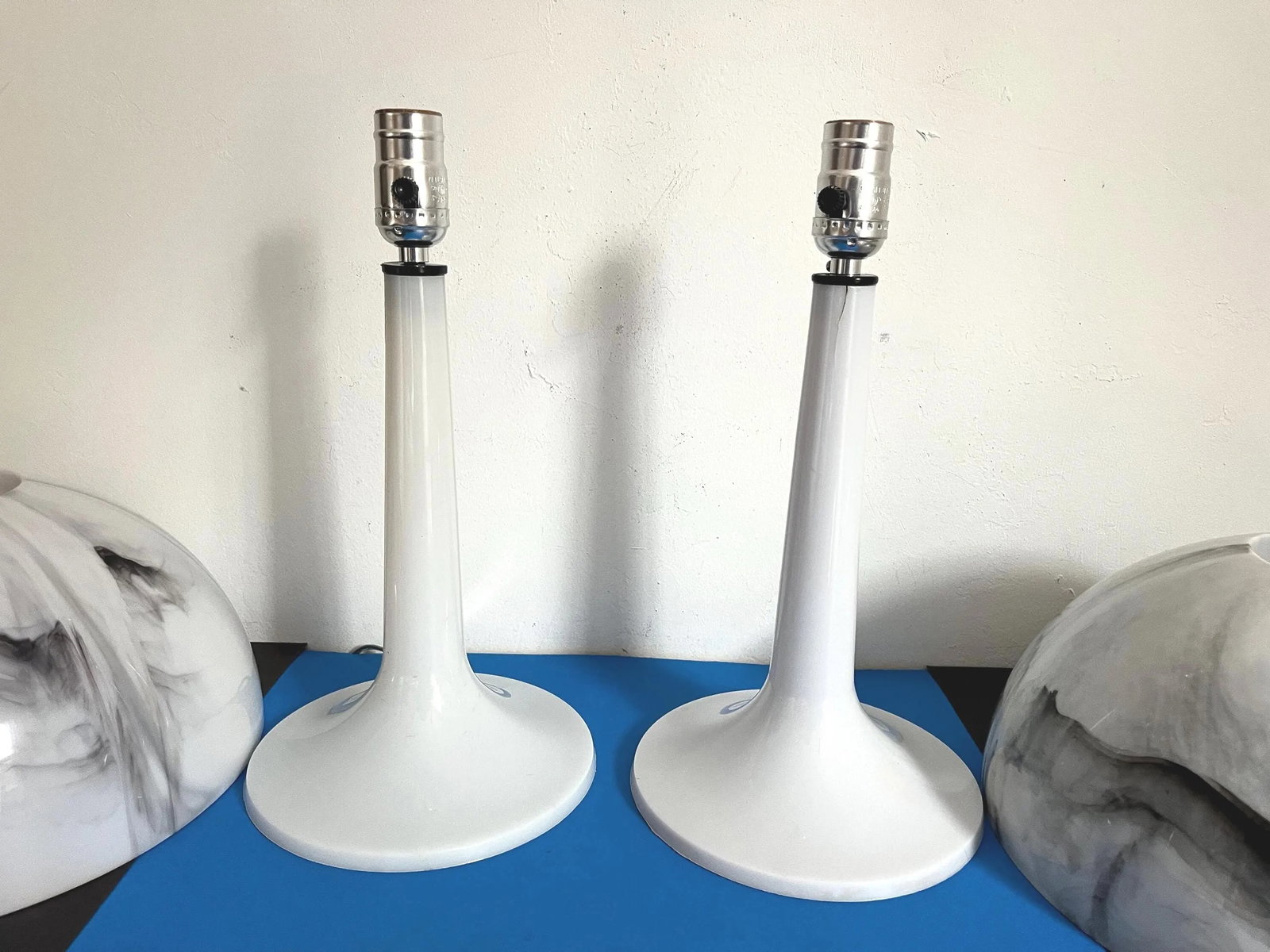 1970s Marbled Mushroom Lamps, Pair - 11