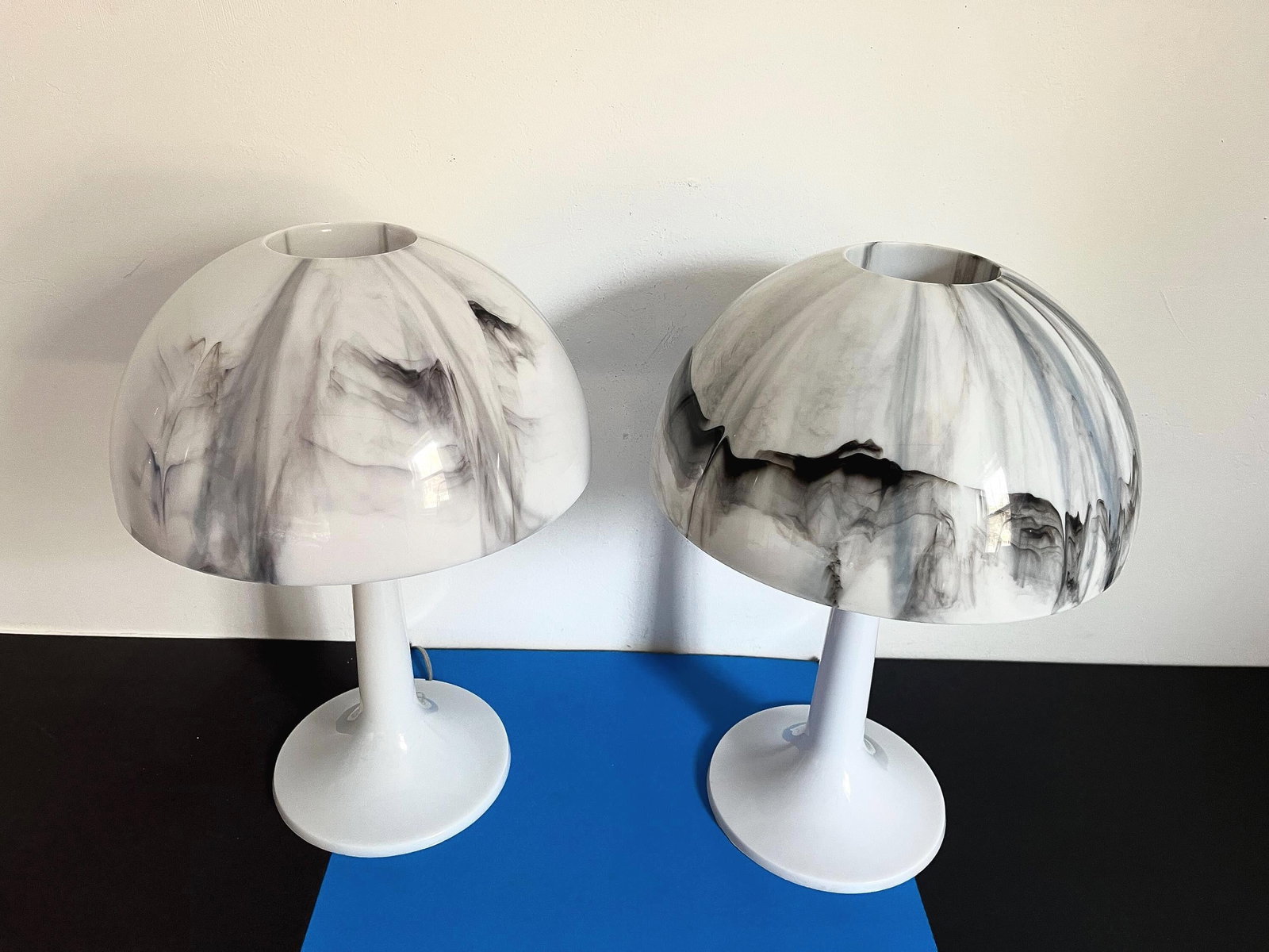 1970s Marbled Mushroom Lamps, Pair - 6