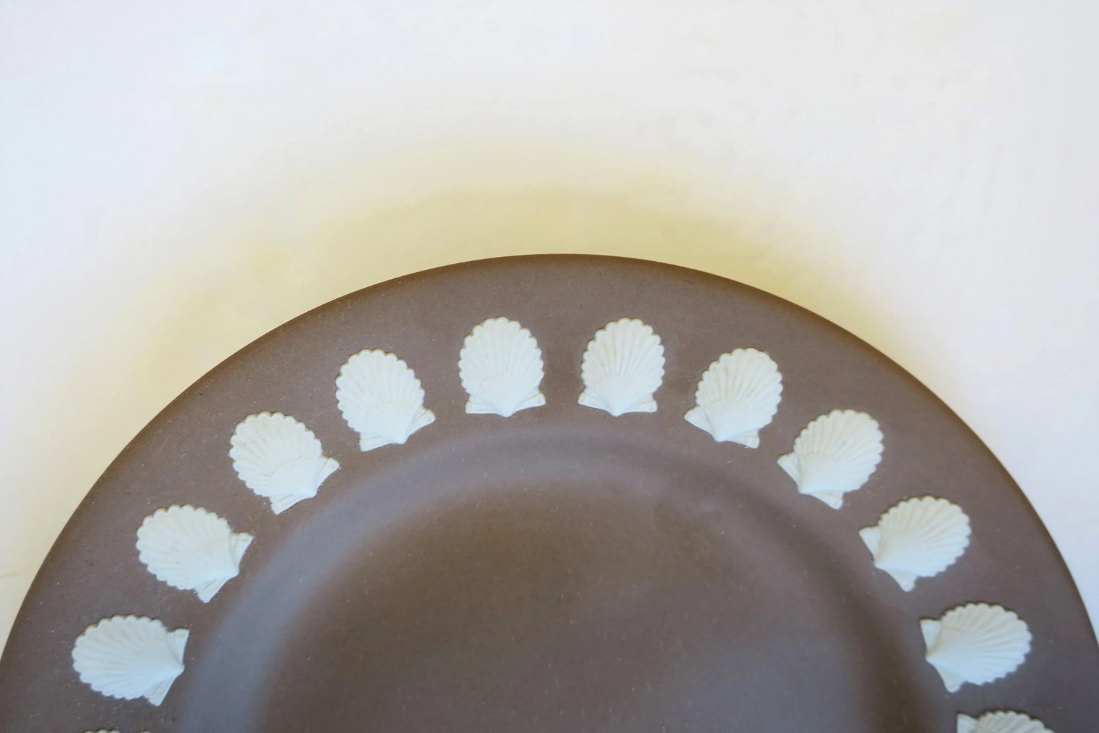English Wedgwood Matte Jasperware Scallop Seashell Dish or Plate - 7