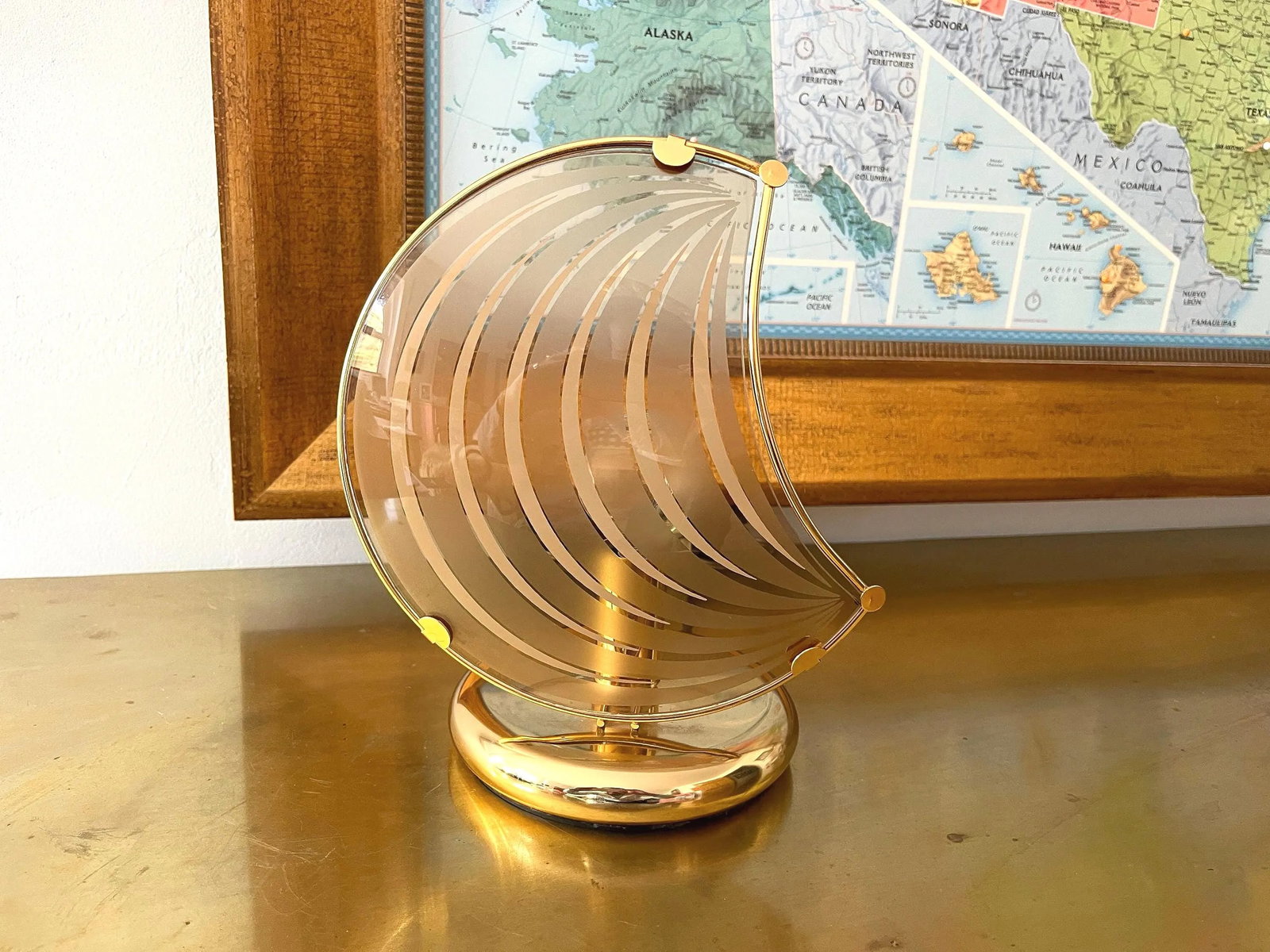 1970s Italian Moon Lamp - 3
