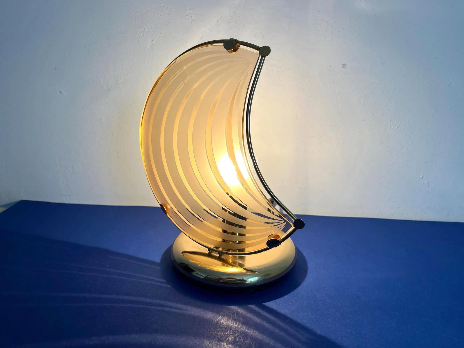 1970s Italian Moon Lamp - 4