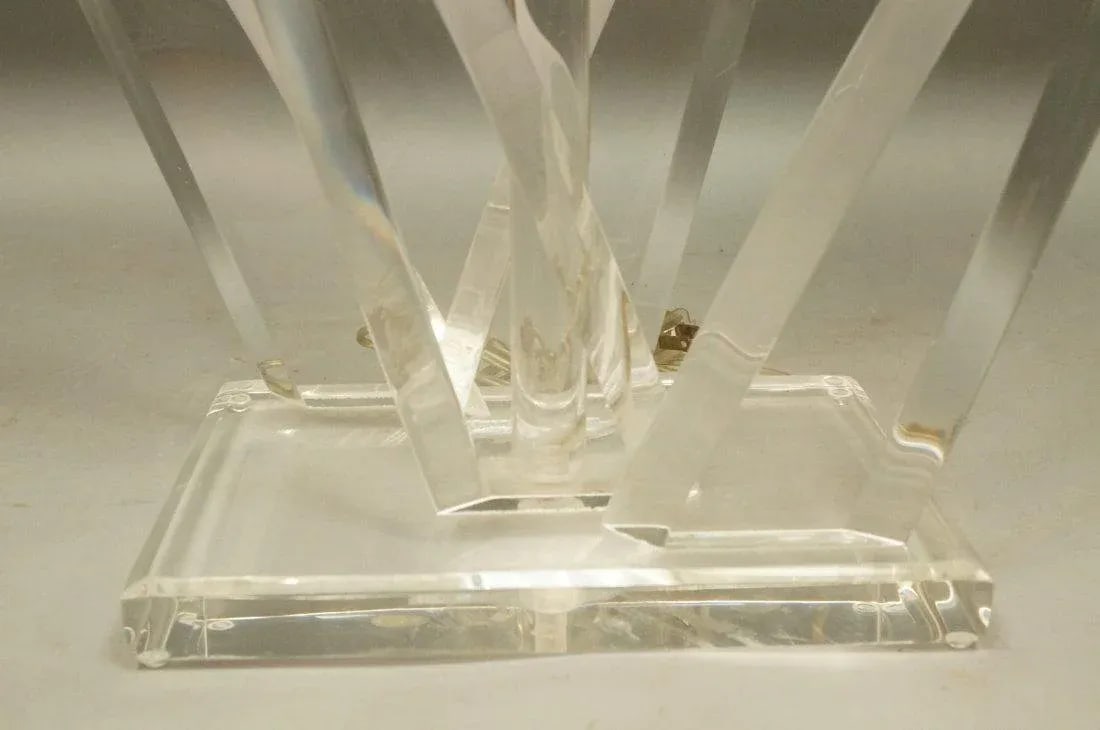 Signed 1960s Van Teal Lucite Table Lamp - 3